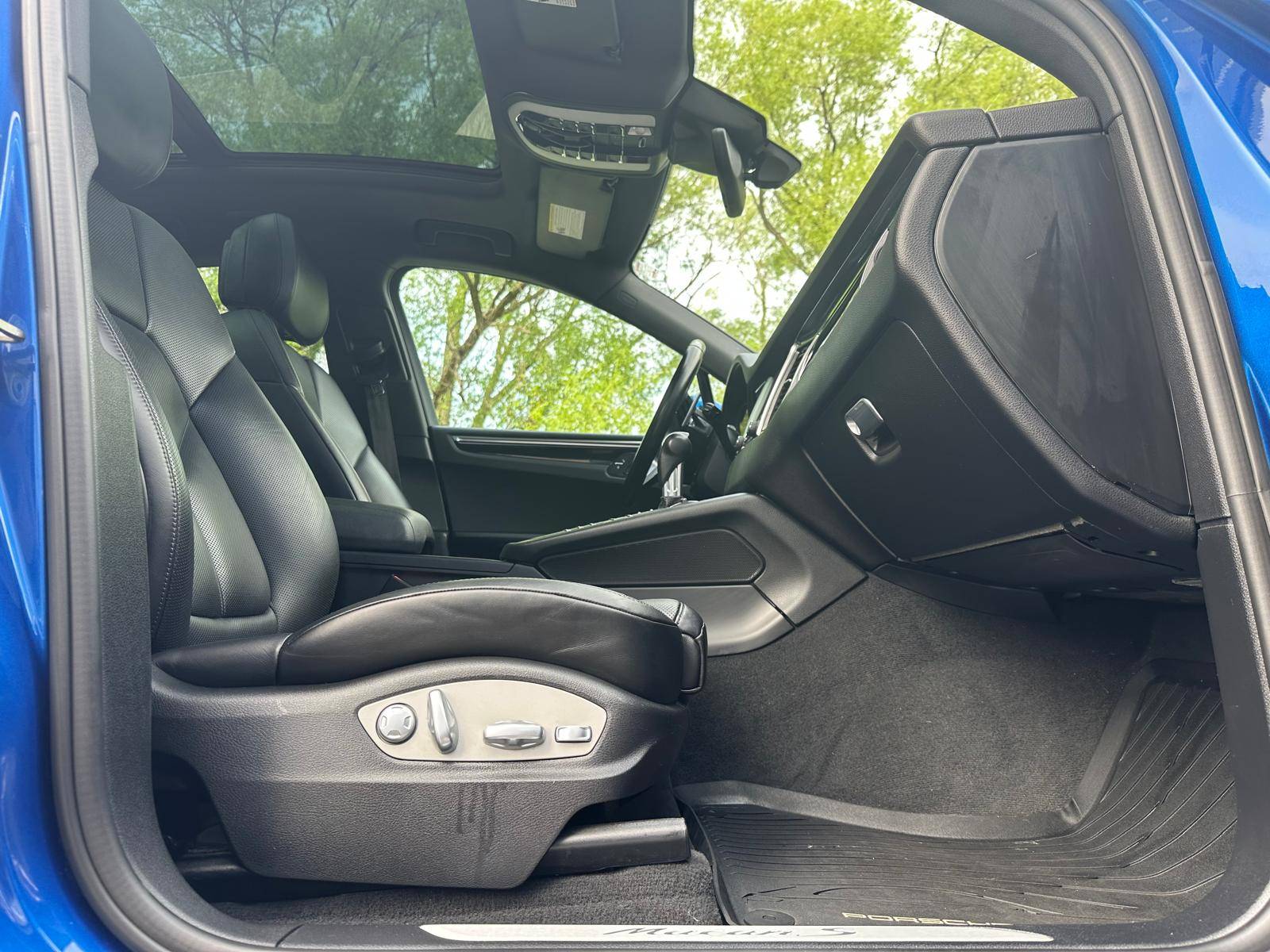 /akmautomotiveltd/2018-Porsche-Macan-38014656770355826.jpg