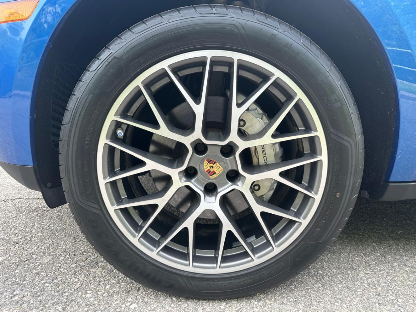/akmautomotiveltd/2018-Porsche-Macan-4982526763414141.jpg