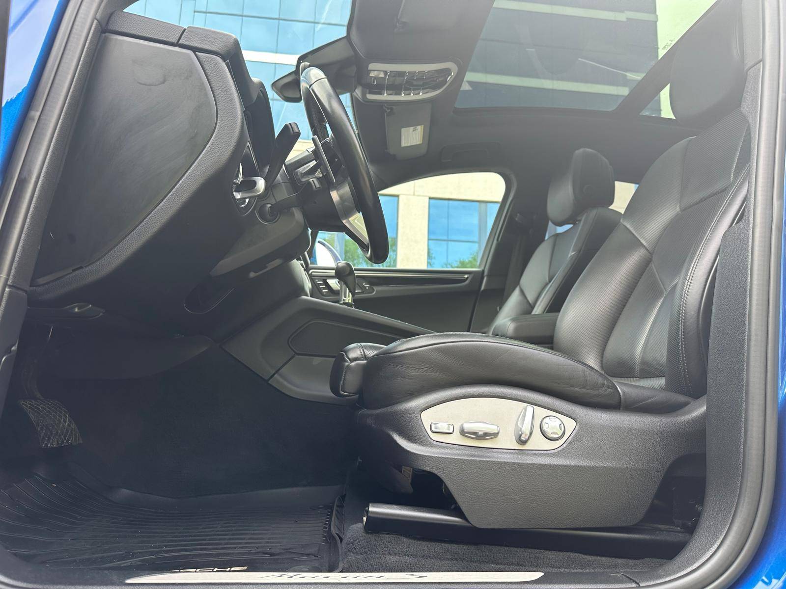 /akmautomotiveltd/2018-Porsche-Macan-5980466657755821.jpg