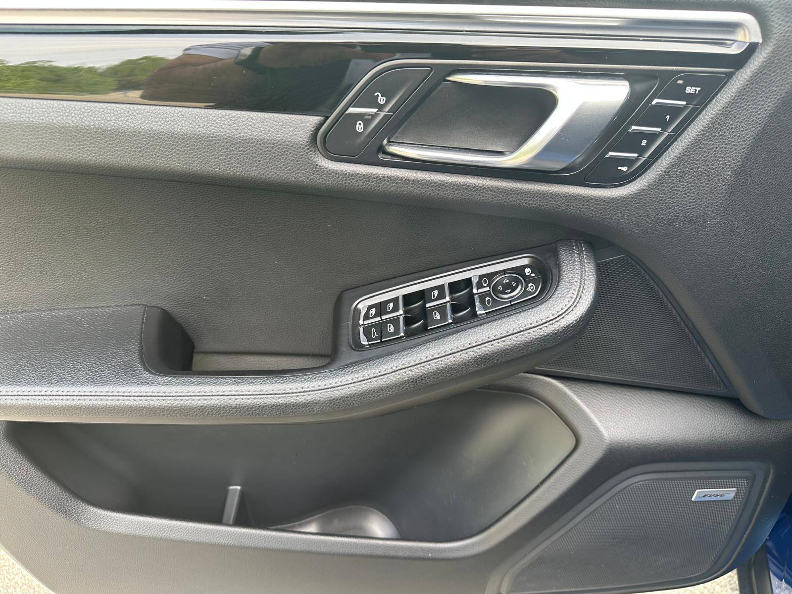 /akmautomotiveltd/2018-Porsche-Macan-8358292745140765.jpg