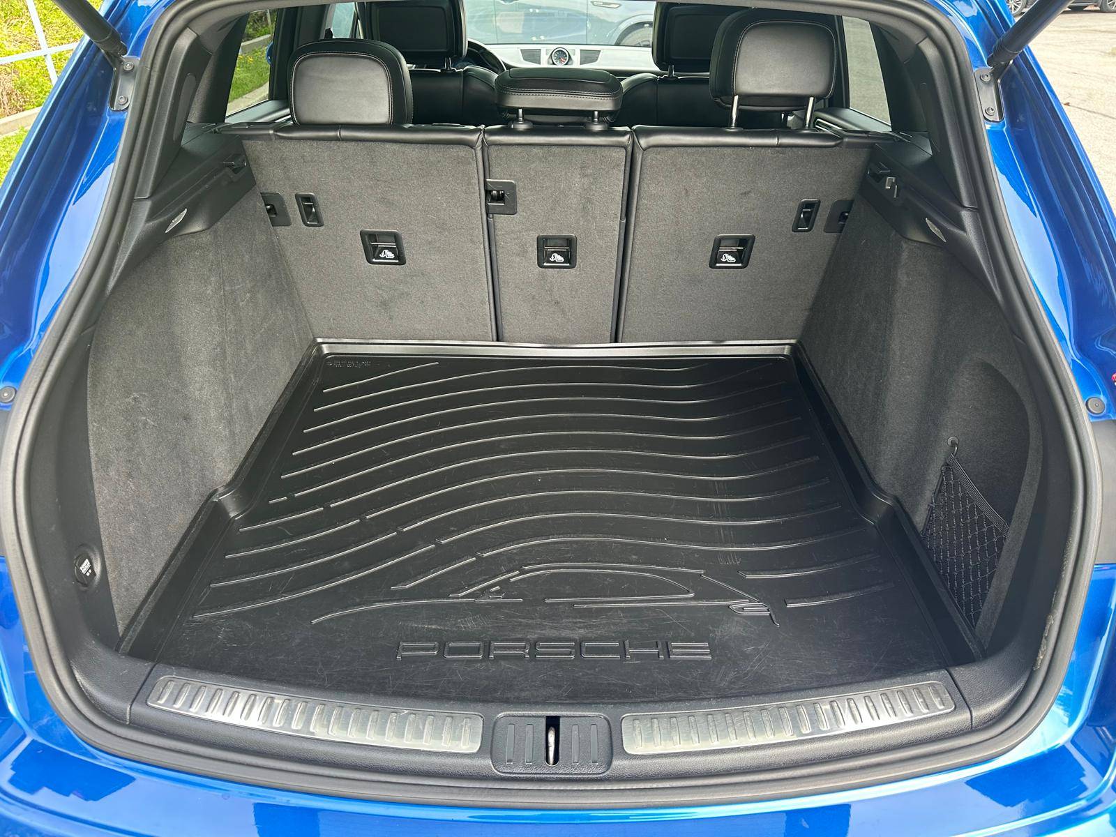 /akmautomotiveltd/2018-Porsche-Macan-8608228879922011.jpg