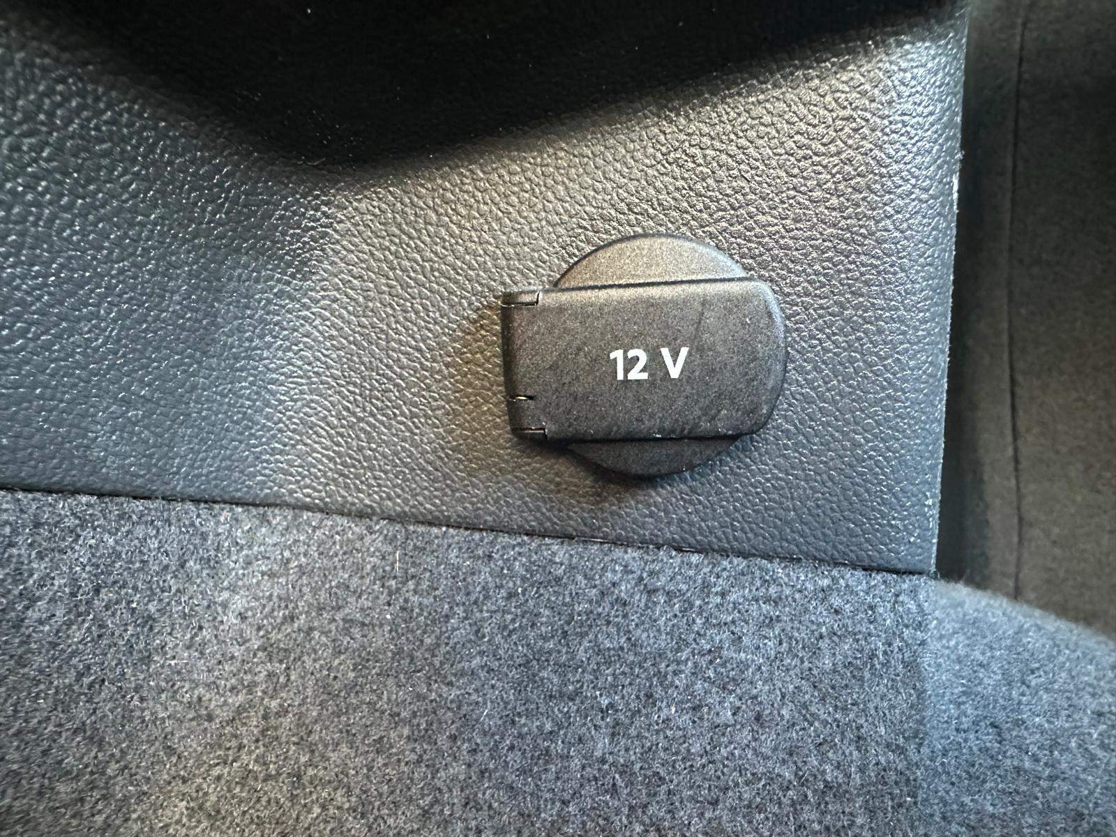 /akmautomotiveltd/2018-Volkswagen-Tiguan-8805131426707593.jpg
