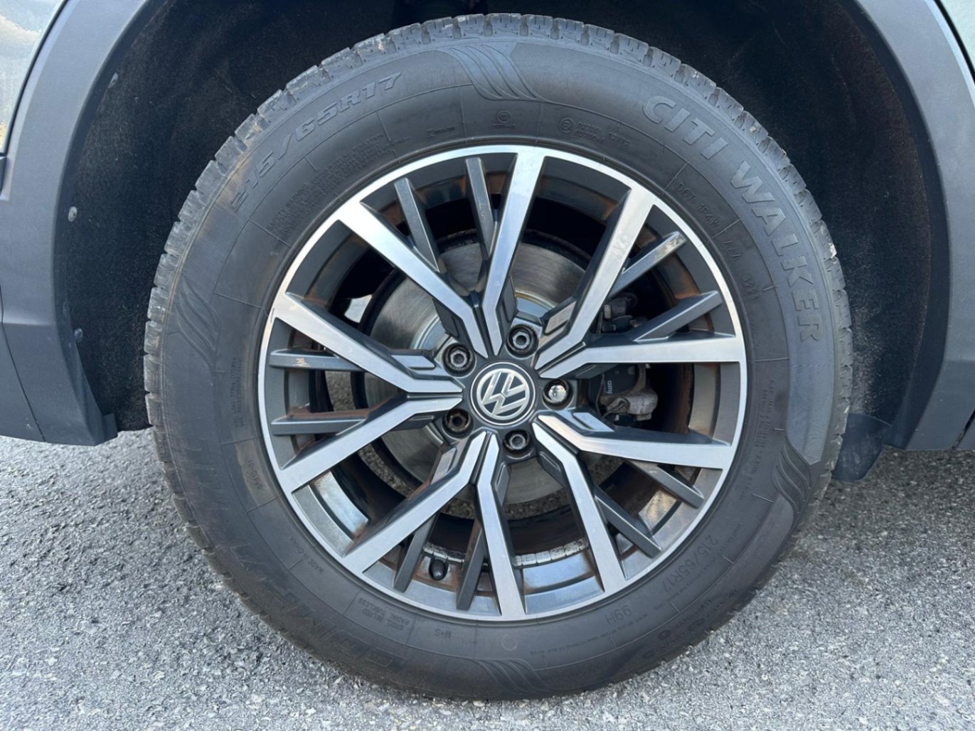 /akmautomotiveltd/2018-Volkswagen-Tiguan-9595910622085044.jpg