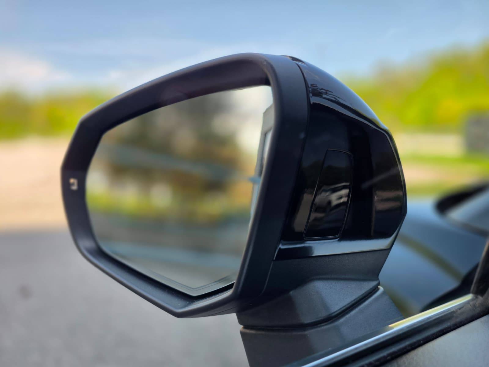 /akmautomotiveltd/2019-Audi-Q3-03642060453863882.jpg