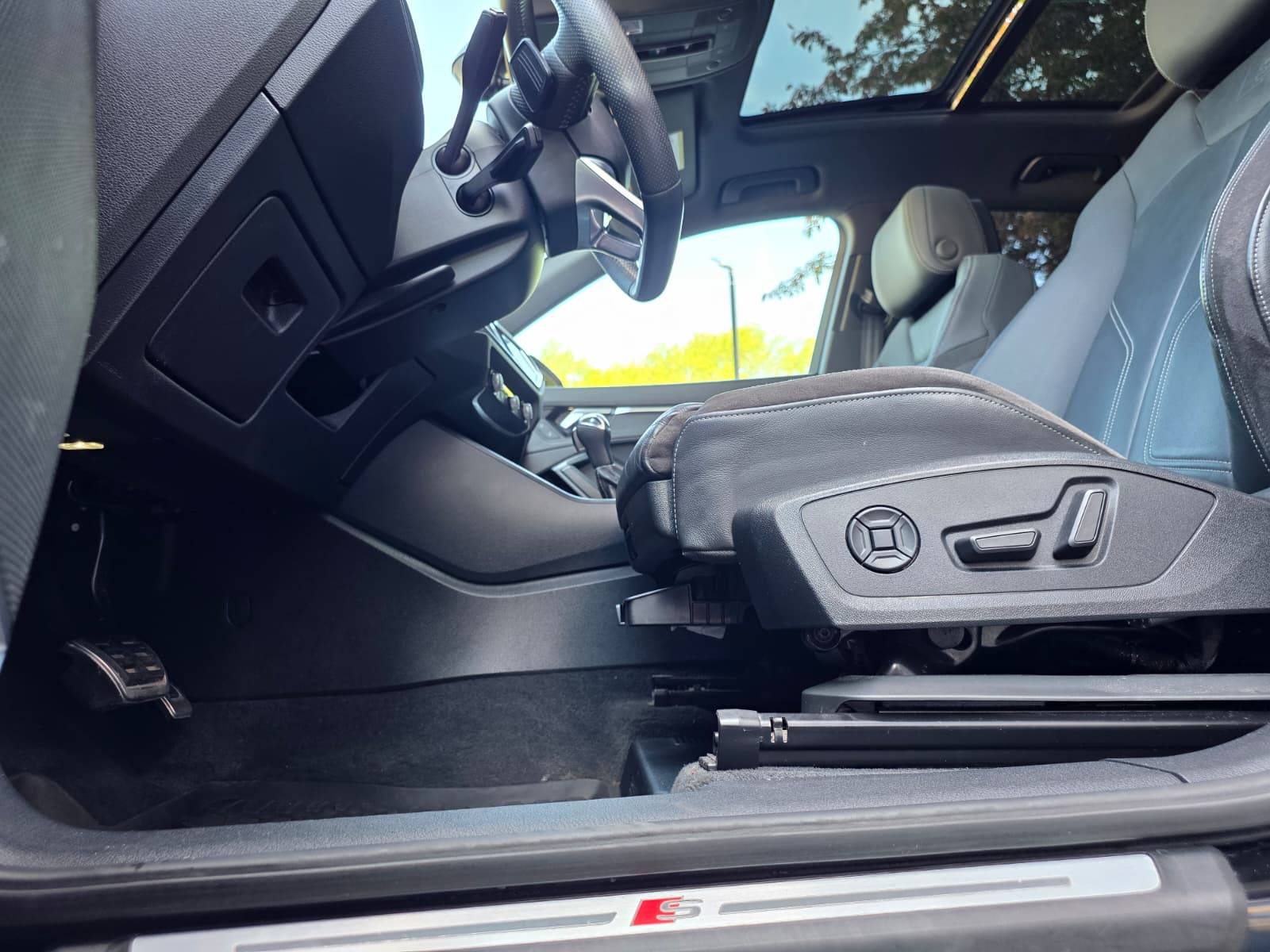 /akmautomotiveltd/2019-Audi-Q3-36581473173410917.jpg