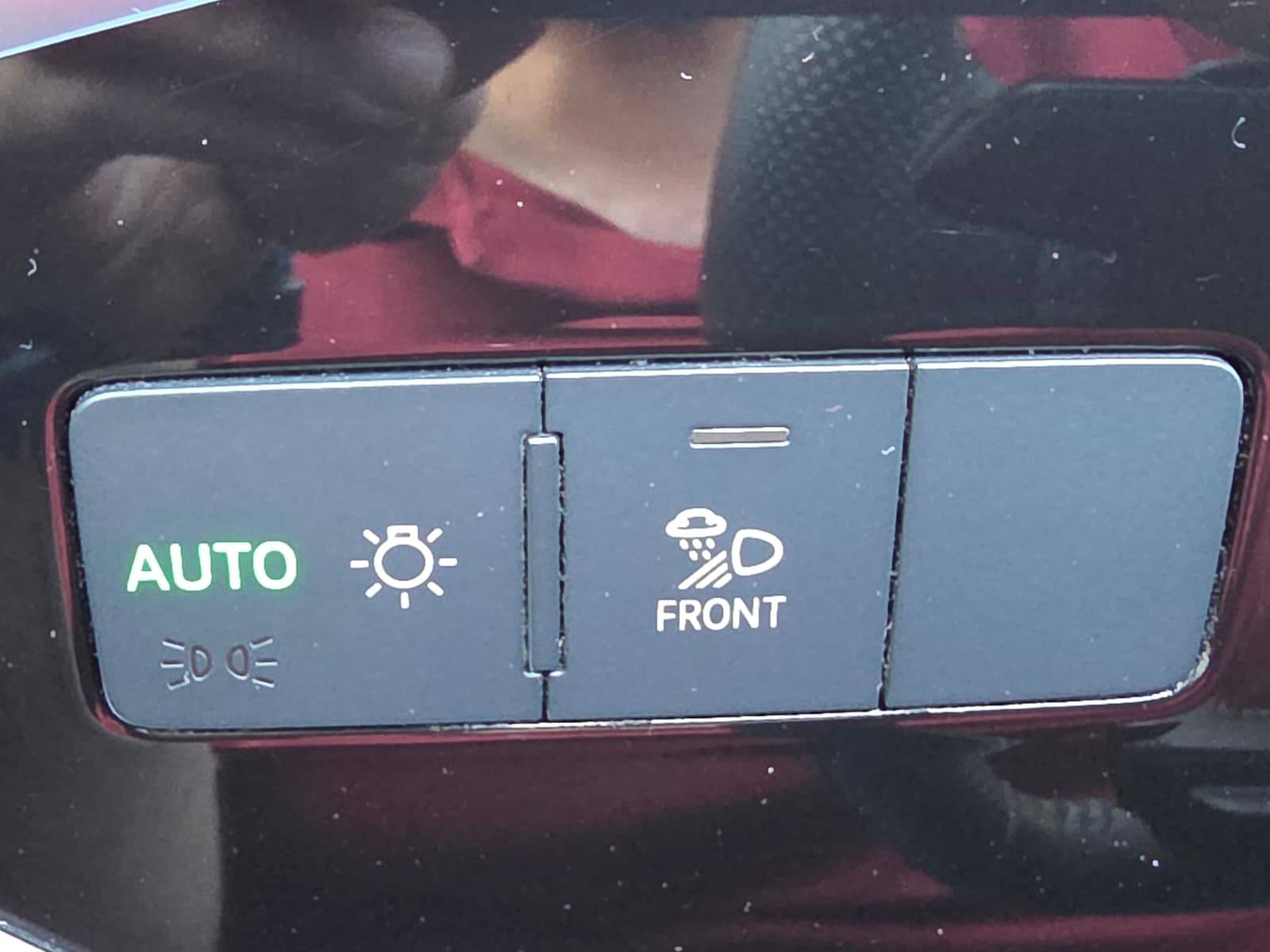 /akmautomotiveltd/2019-Audi-Q3-5212491478154706.jpg