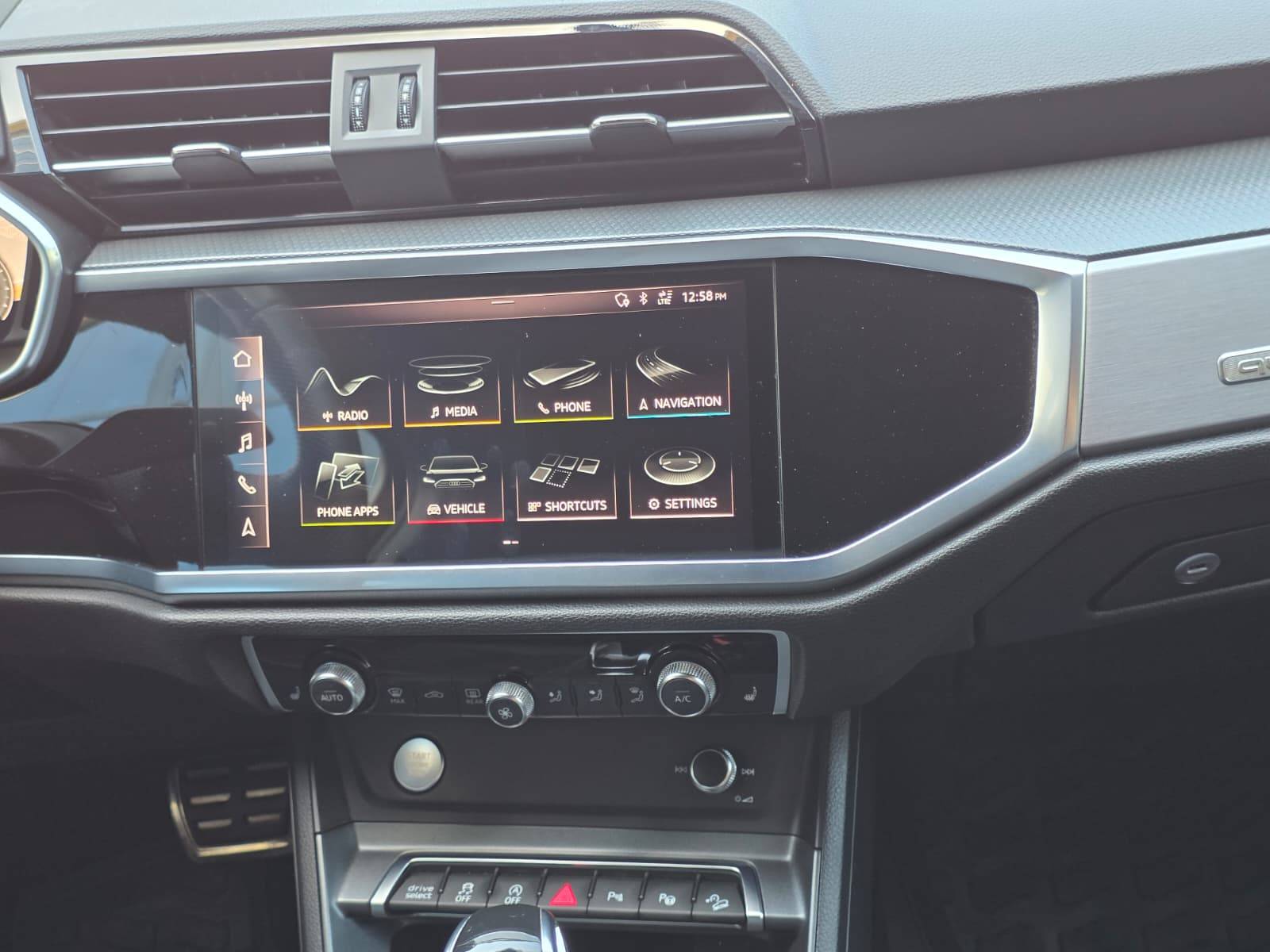 /akmautomotiveltd/2019-Audi-Q3-6188833510596272.jpg