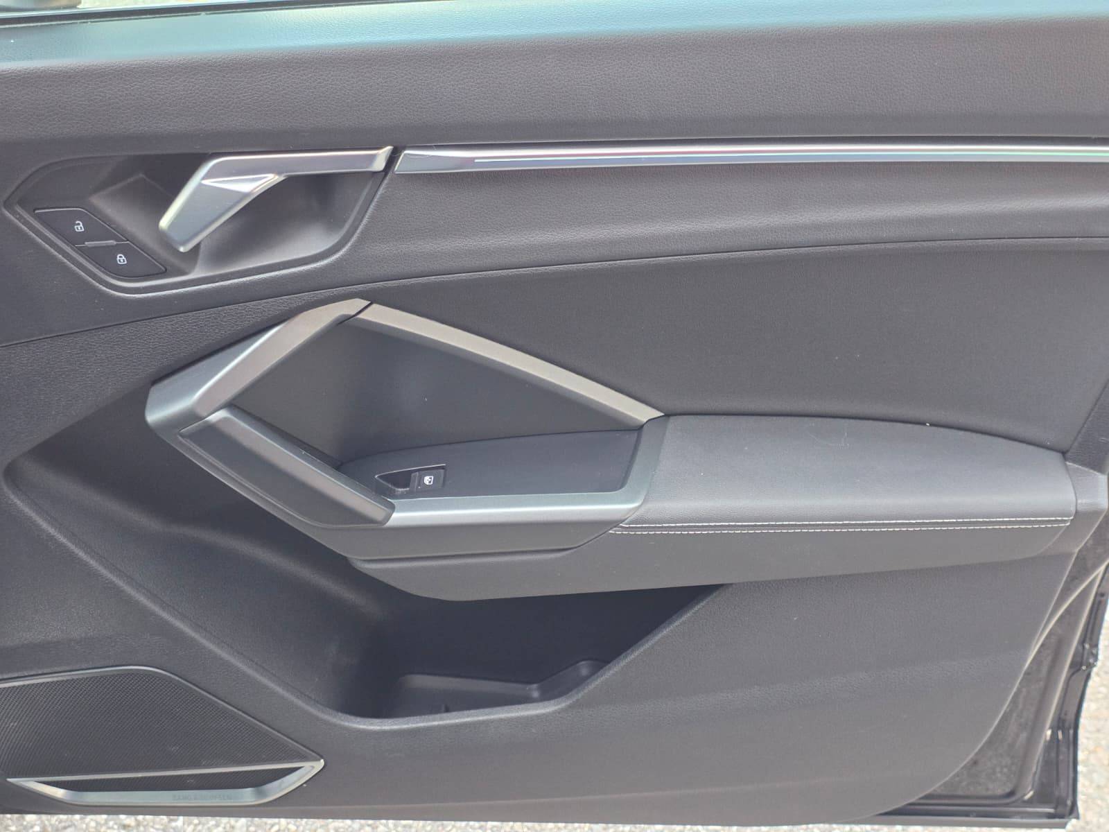 /akmautomotiveltd/2019-Audi-Q3-7341631466452325.jpg