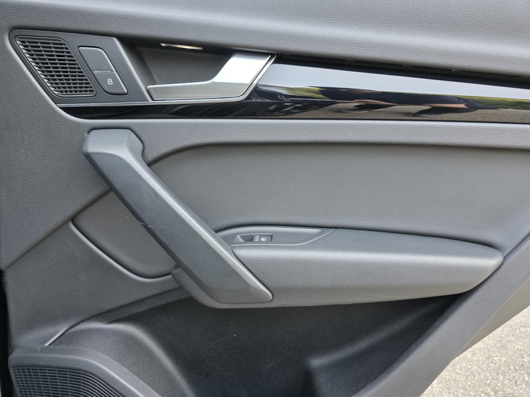/akmautomotiveltd/2019-Audi-Q5-499365605312311.jpg