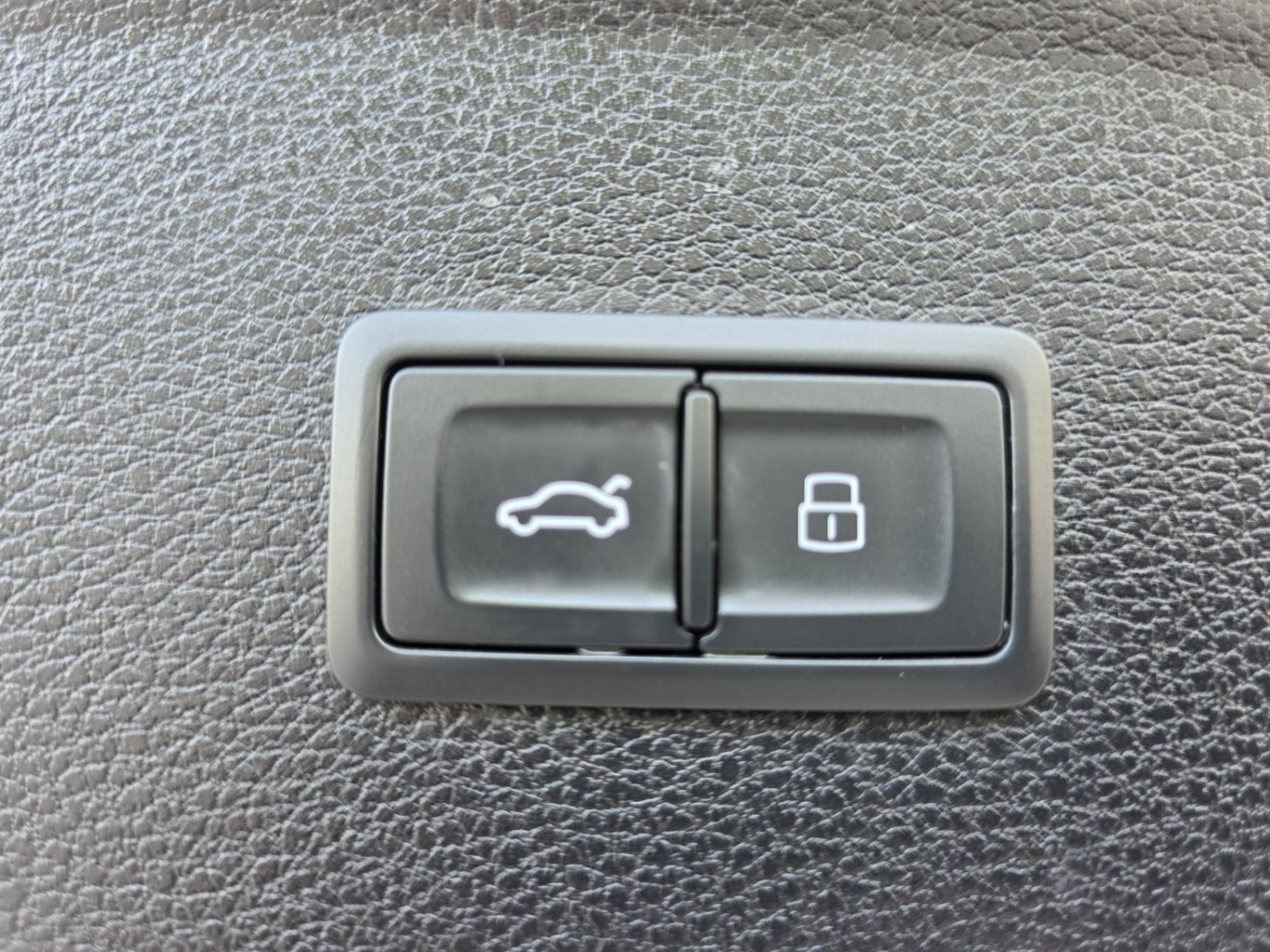 /akmautomotiveltd/2019-Audi-Q5-7359215064246145.jpg