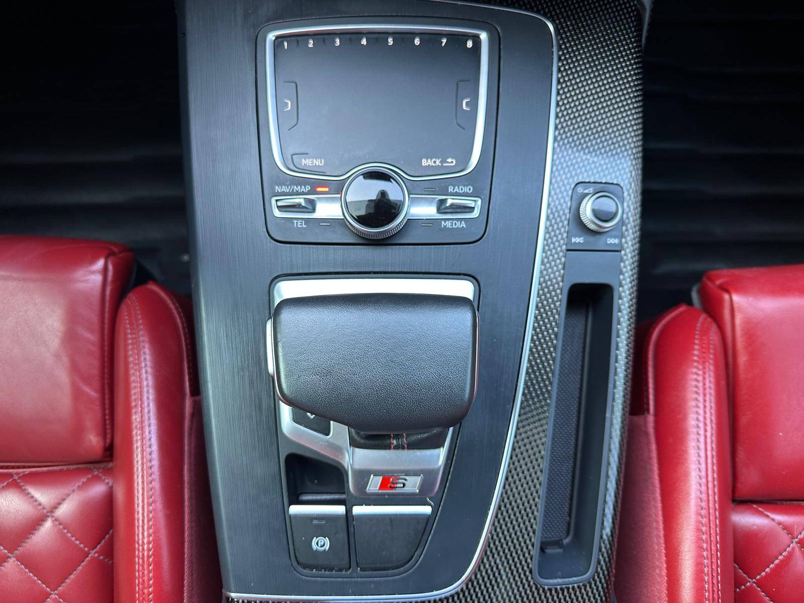 /akmautomotiveltd/2019-Audi-SQ5-6380386303694316.jpg