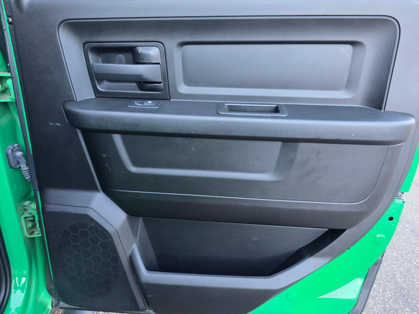 /akmautomotiveltd/2019-Ram-1500Classic-3995982926740036.jpg