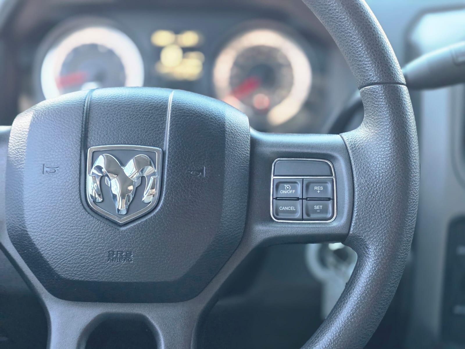 /akmautomotiveltd/2019-Ram-1500Classic-5898533311551934.jpg