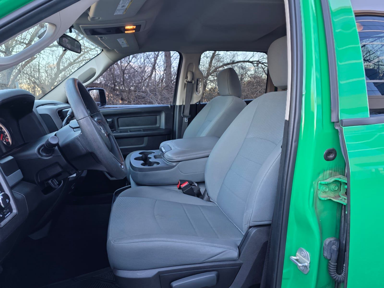 /akmautomotiveltd/2019-Ram-1500Classic-9277298269474823.jpg