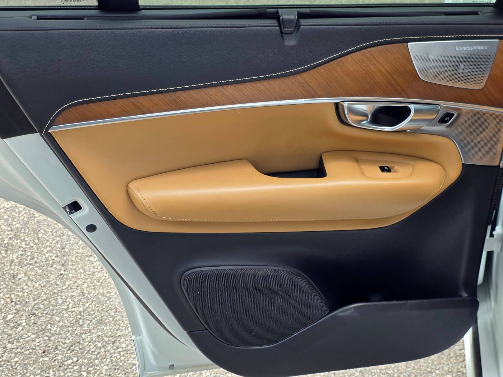 /akmautomotiveltd/2019-Volvo-XC90-4676017679846829.jpg