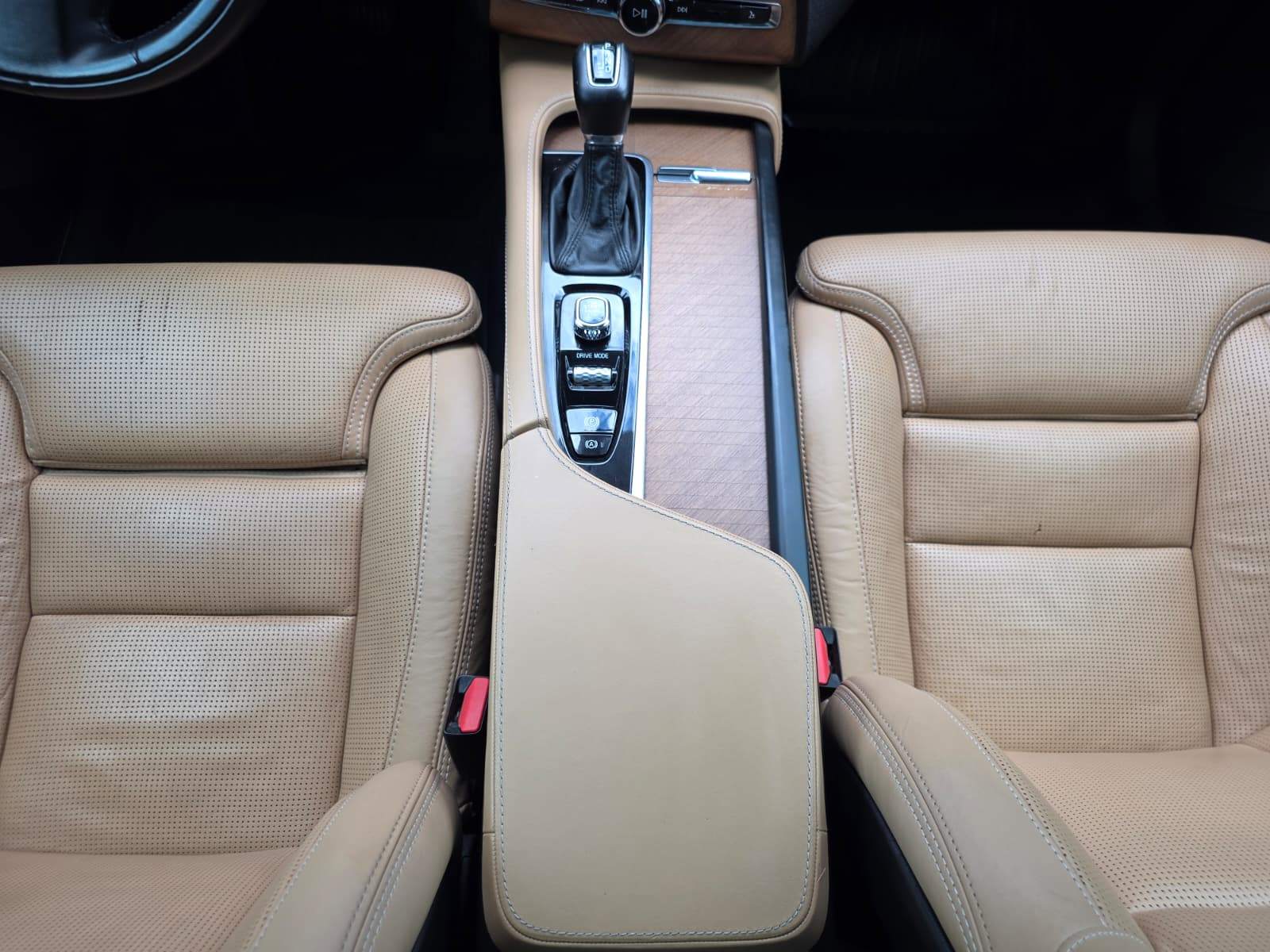 /akmautomotiveltd/2019-Volvo-XC90-5873963044632906.jpg