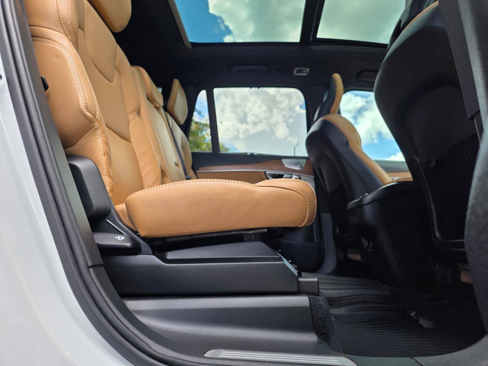 /akmautomotiveltd/2019-Volvo-XC90-6215368134613117.jpg