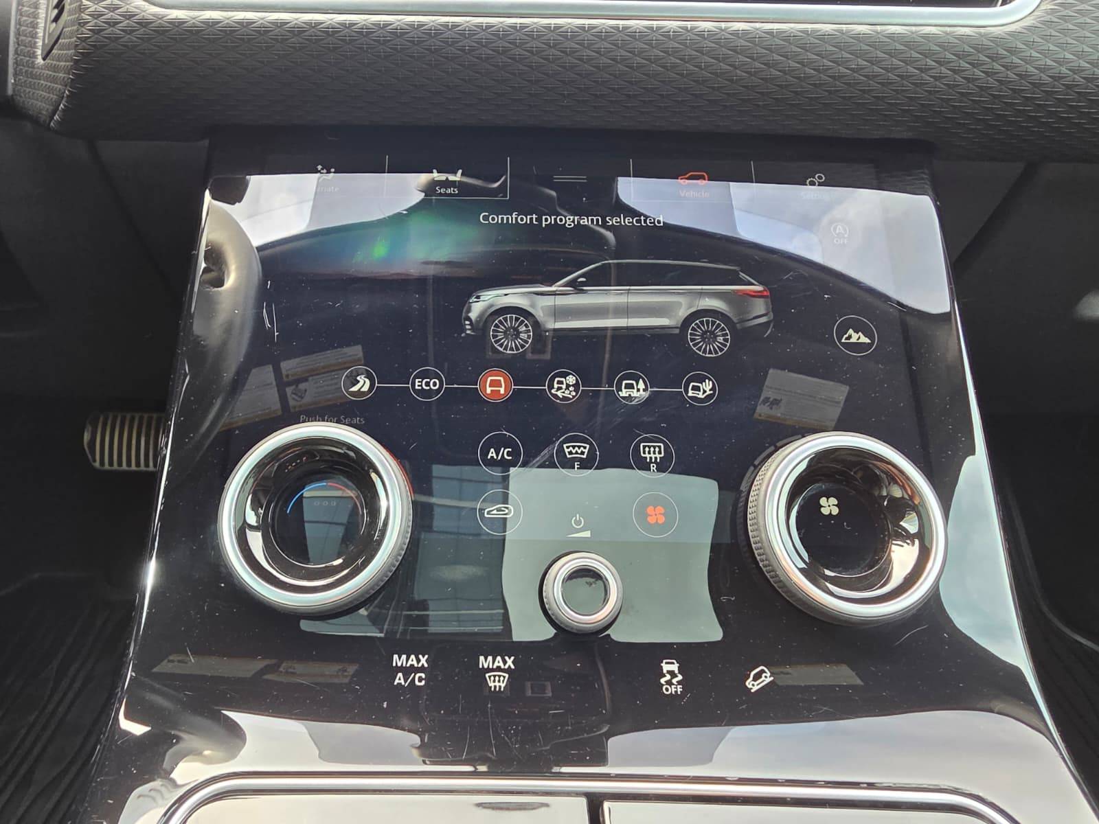 /akmautomotiveltd/2020-LandRover-RangeRover-03024320466896846.jpg