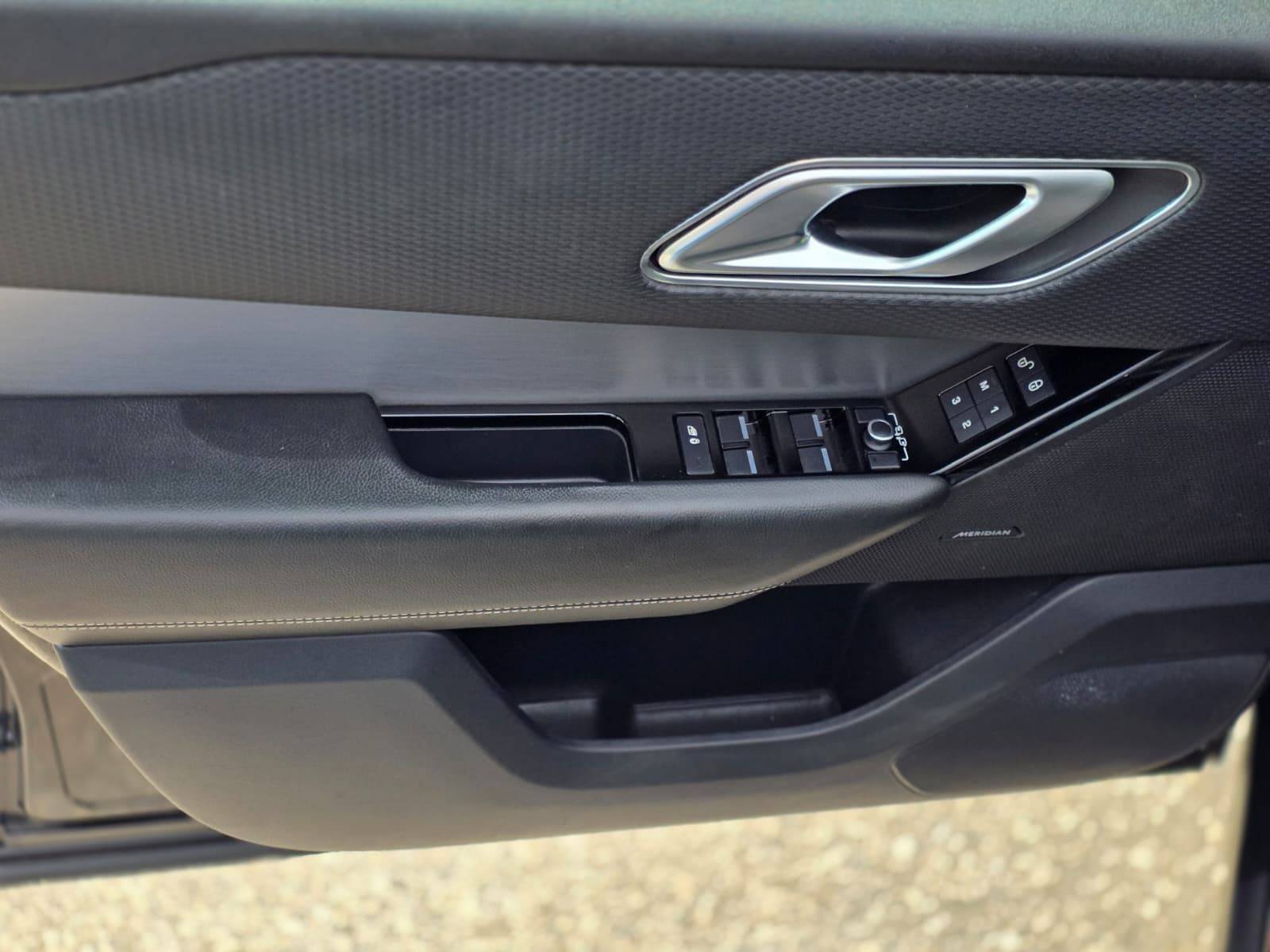 /akmautomotiveltd/2020-LandRover-RangeRover-09594280964194923.jpg