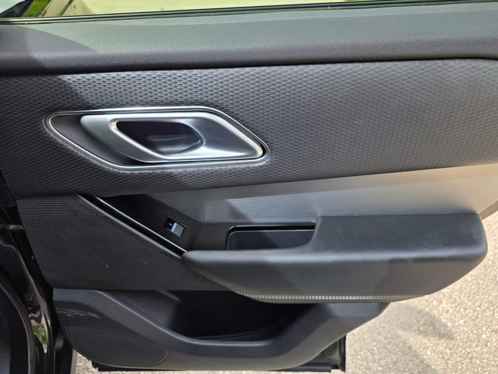 /akmautomotiveltd/2020-LandRover-RangeRover-19066932451691887.jpg