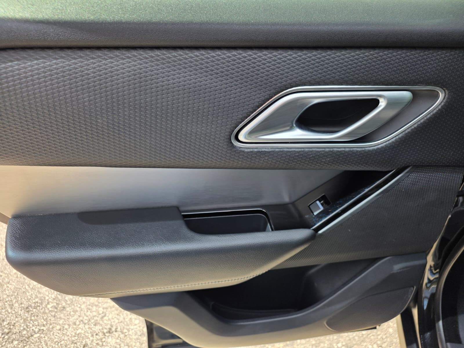 /akmautomotiveltd/2020-LandRover-RangeRover-7024292575067985.jpg