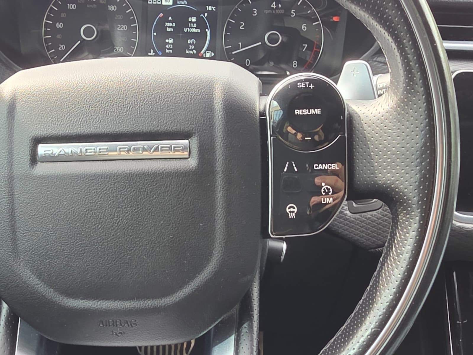 /akmautomotiveltd/2020-LandRover-RangeRover-9395736003402373.jpg