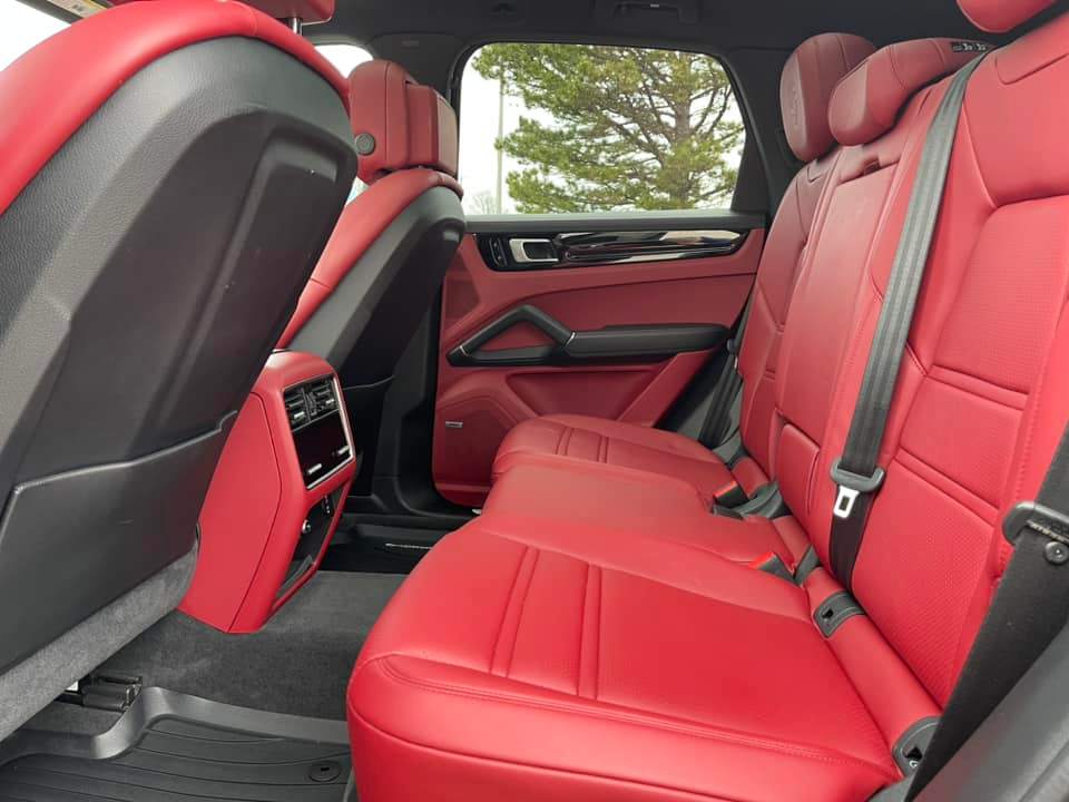/akmautomotiveltd/2020-Porsche-Cayenne-9926317269942513.jpg