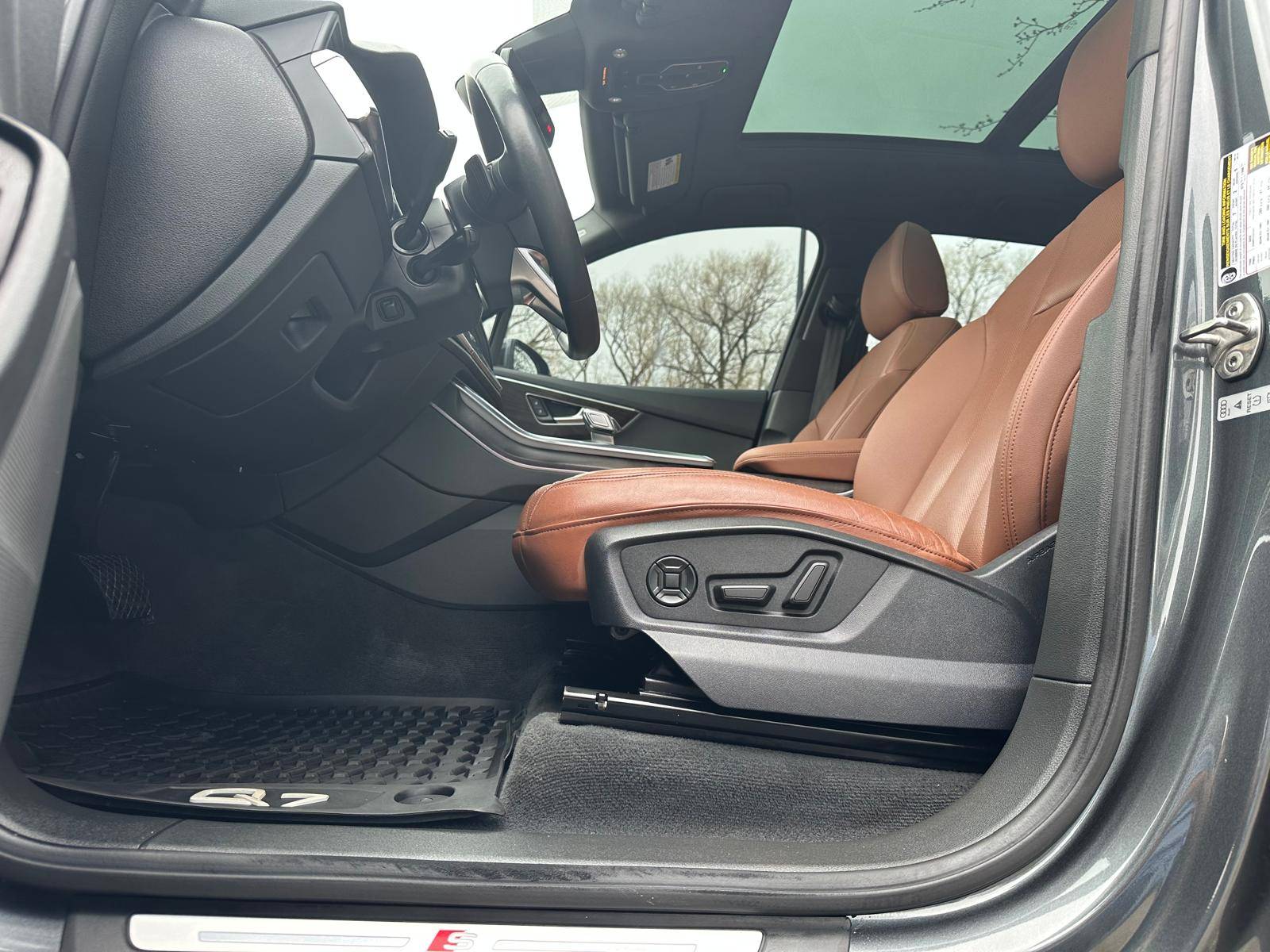 /akmautomotiveltd/2022-Audi-Q7-5455832777340861.jpg