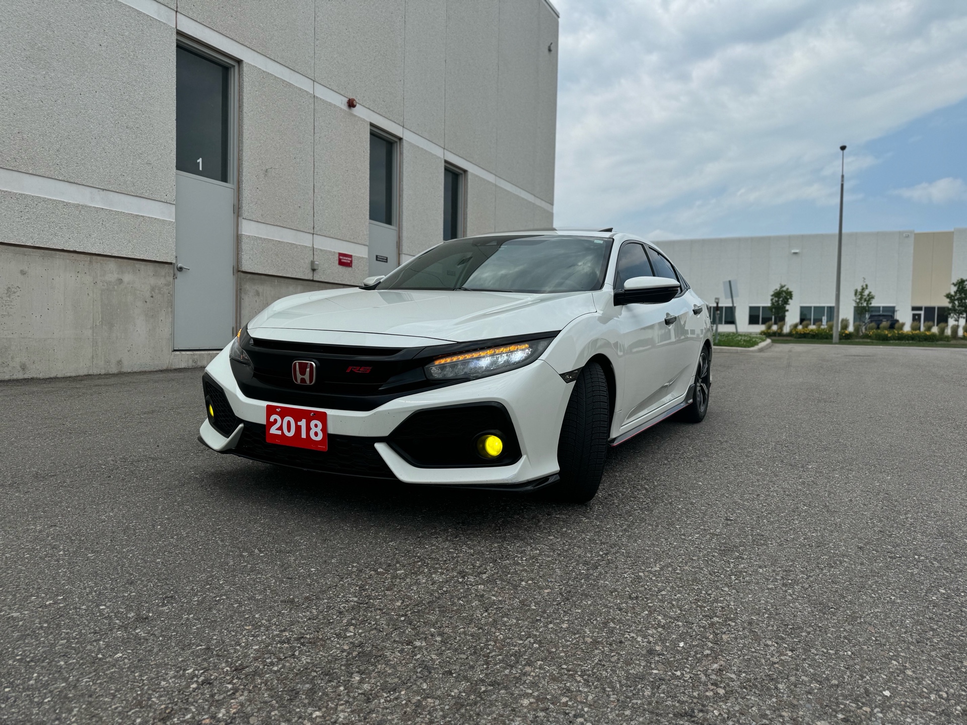 /alfarisautoinc/2018-Honda-CivicHatchback-7237379434745759.jpg
