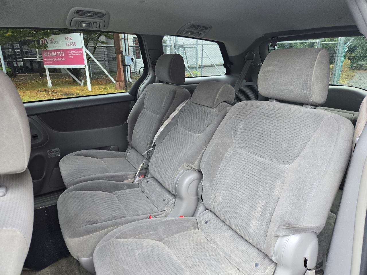 /alphaautoaccessltd/2005-Toyota-Sienna-5722746092101394.jpg