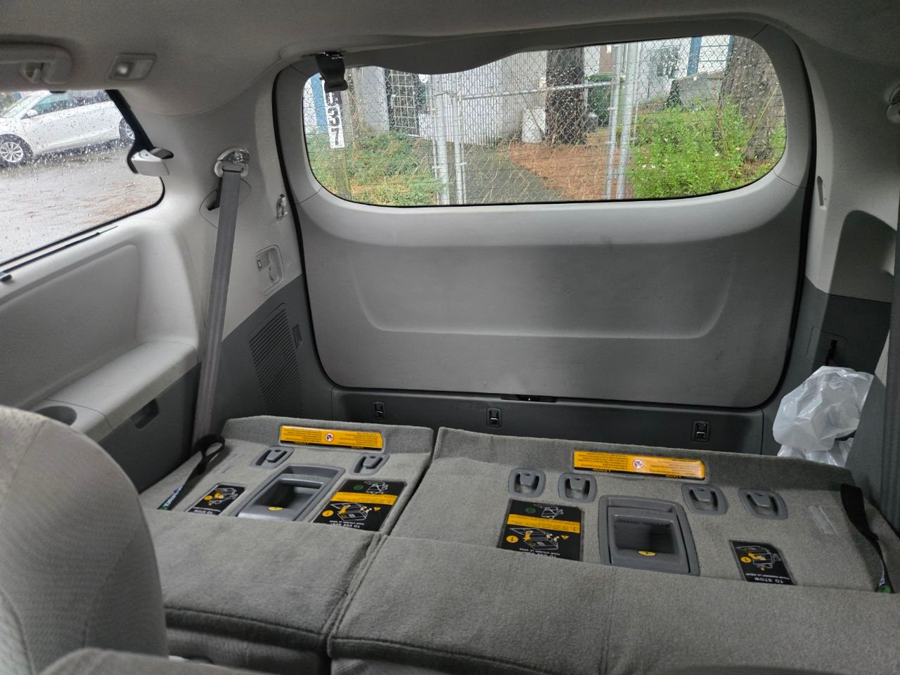 /alphaautoaccessltd/2012-Toyota-Sienna-8276087609749305.jpg