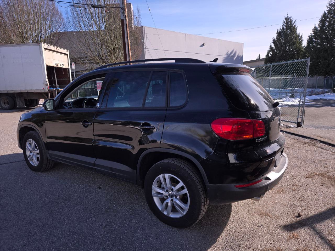 /alphaautoaccessltd/2017-Volkswagen-Tiguan-0928303509578976.jpg