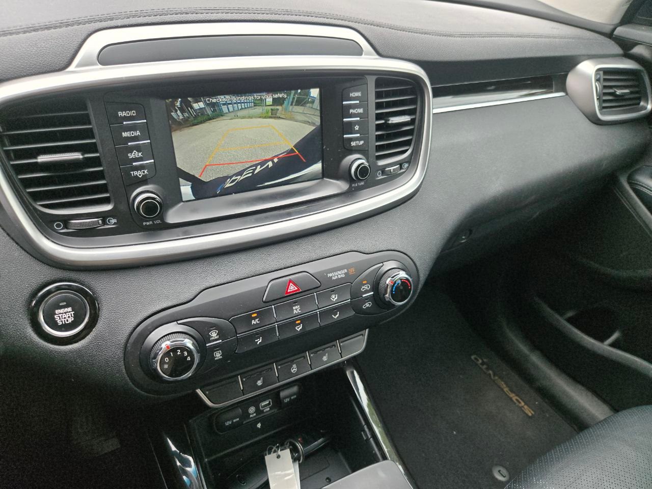 /alphaautoaccessltd/2019-Kia-Sorento-12181394322204175.jpg
