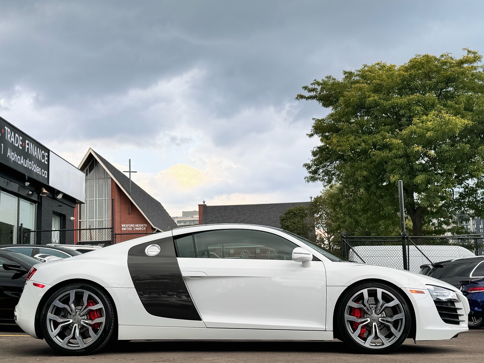 /alphaautosales/2008-Audi-R8-06493406437391291.jpg