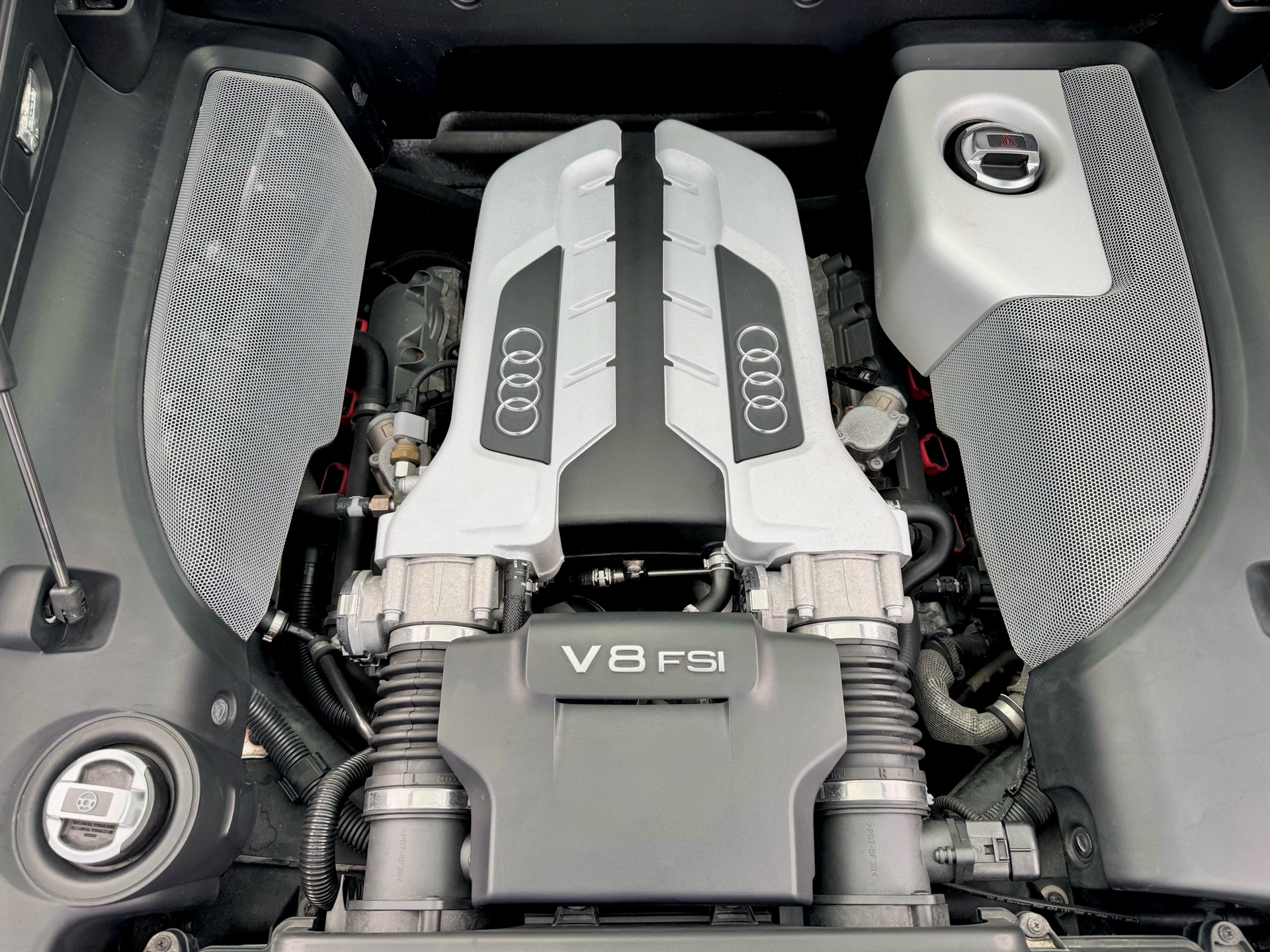 /alphaautosales/2008-Audi-R8-3184958799620037.jpg