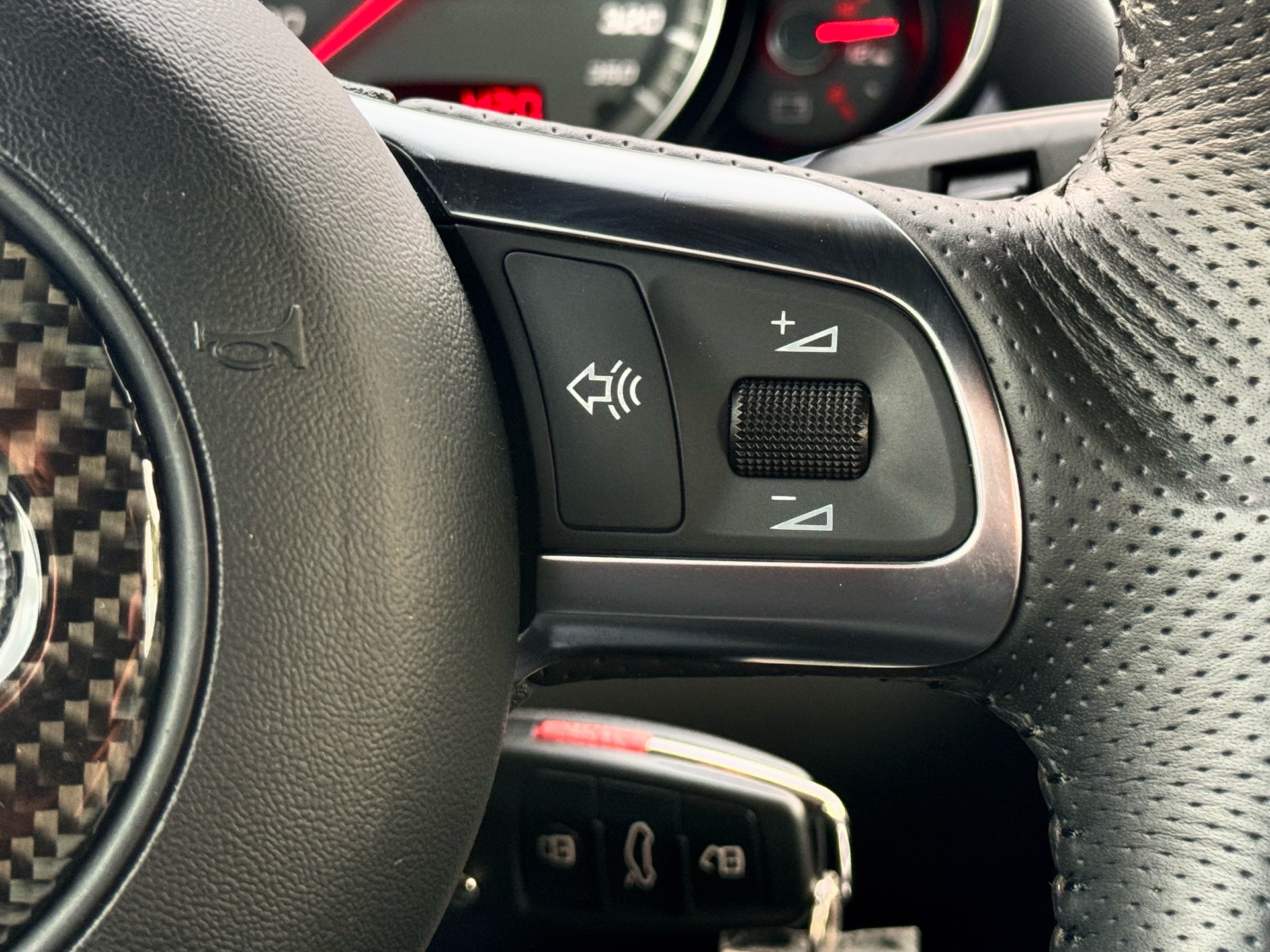 /alphaautosales/2008-Audi-R8-325741027021051.jpg