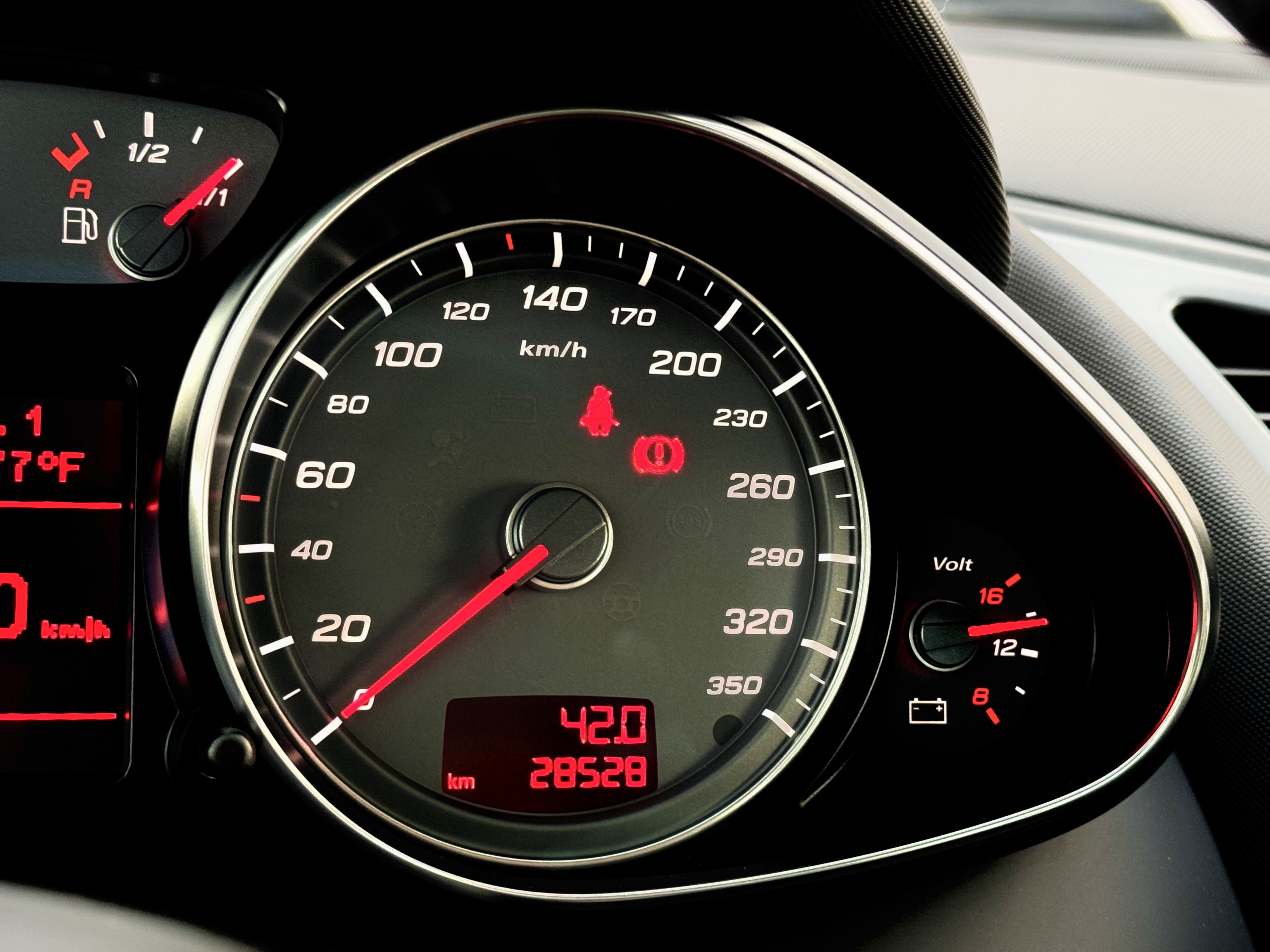 /alphaautosales/2008-Audi-R8-7178051030904204.jpg