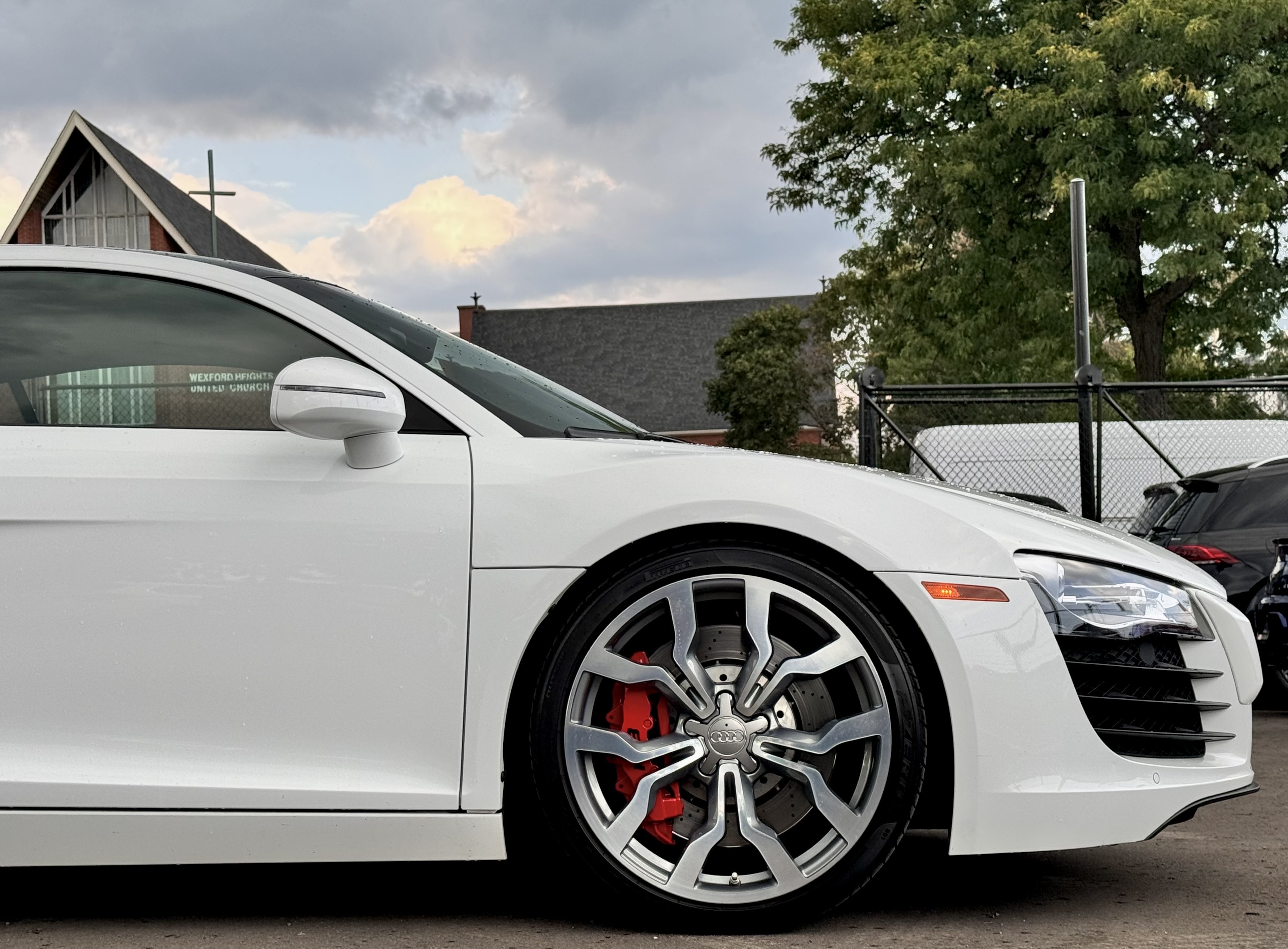 /alphaautosales/2008-Audi-R8-7966686110130476.jpg