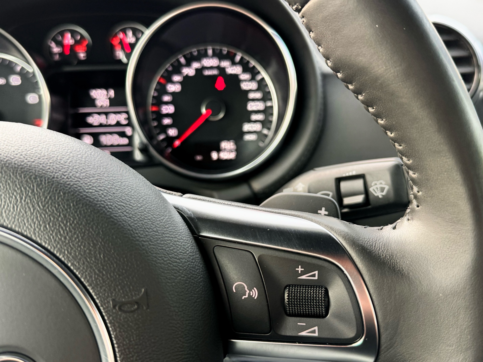 /alphaautosales/2012-Audi-TT-7016696184440108.jpg