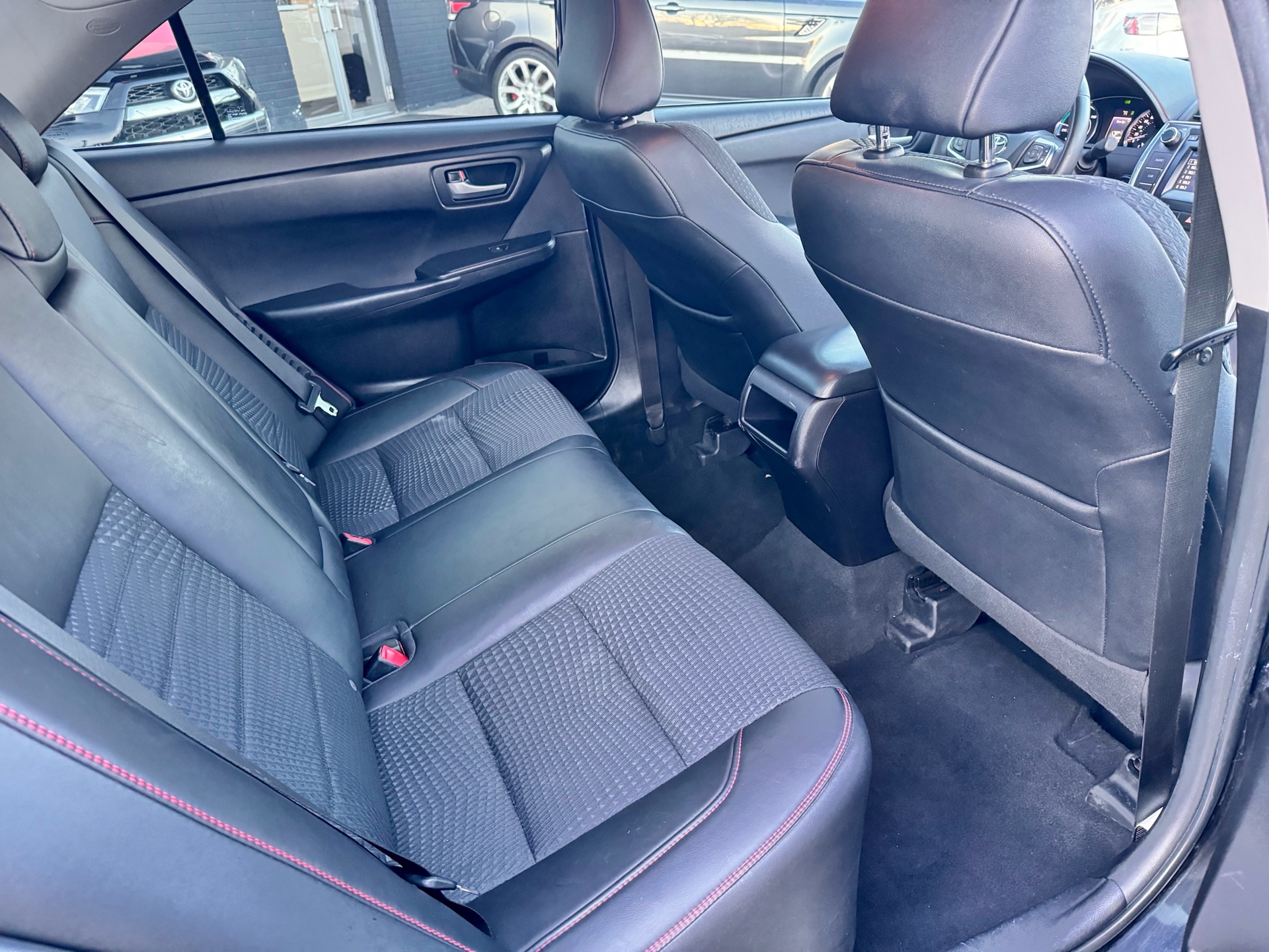 /alphaautosales/2015-Toyota-CamryHybrid-3808474245304403.jpg
