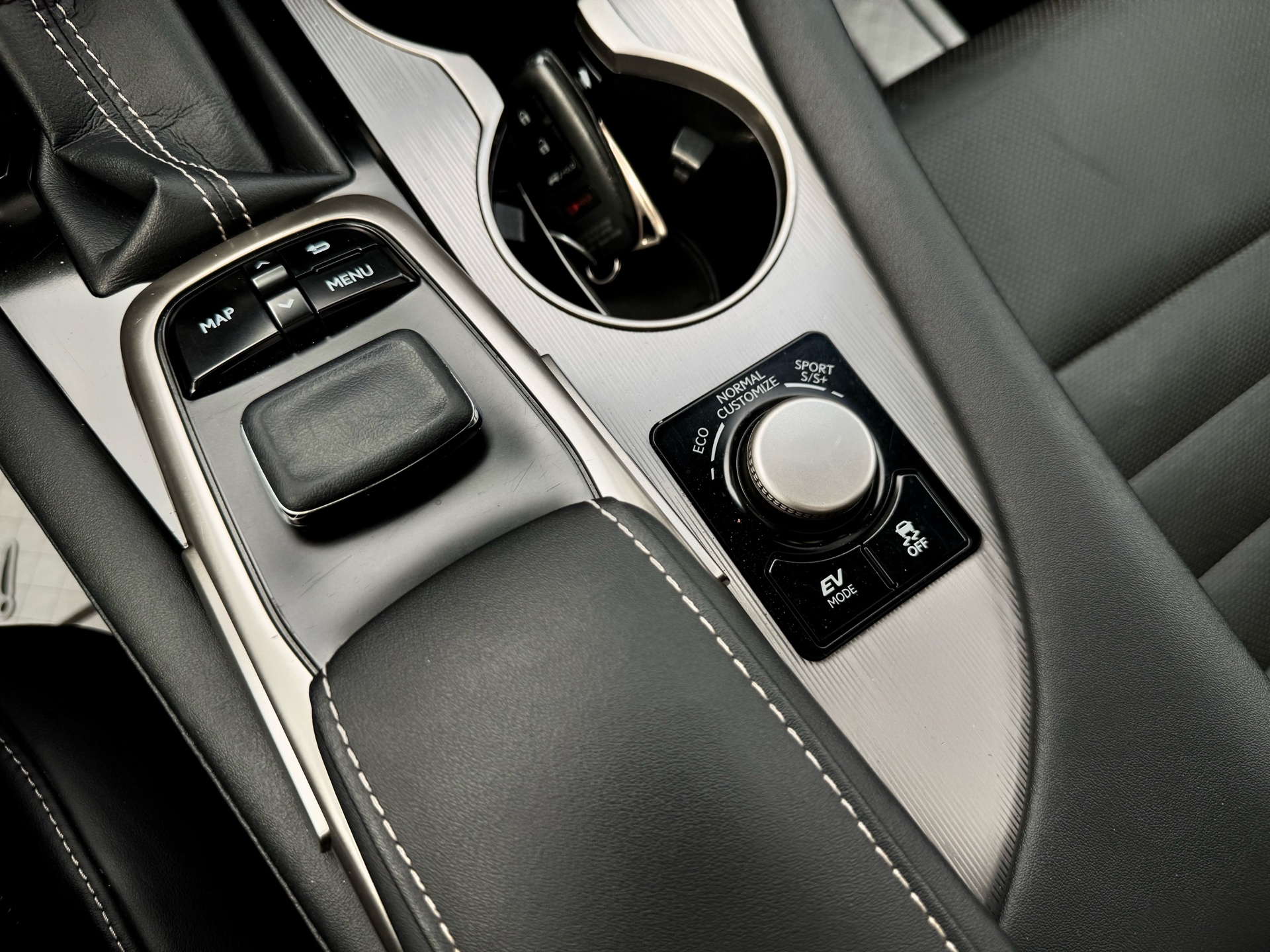 /alphaautosales/2016-Lexus-RX450h-8384093088449693.jpg