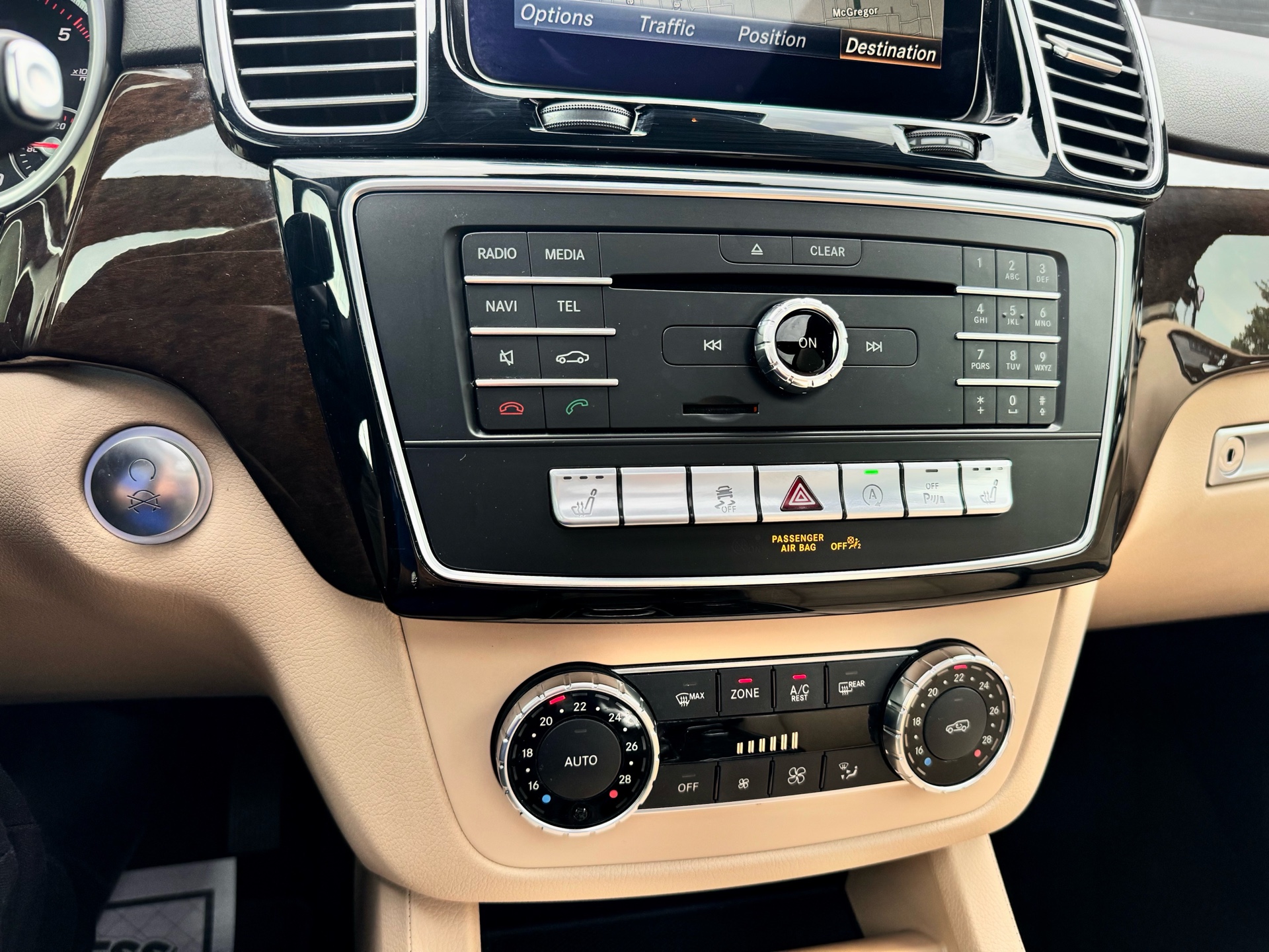 /alphaautosales/2016-Mercedes-Benz-GLE-class-4548653625821968.jpg