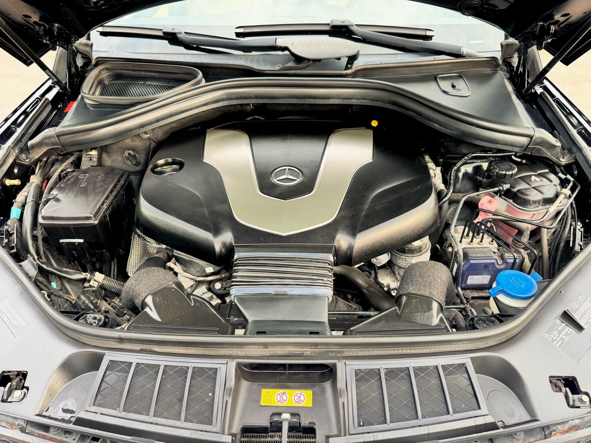 /alphaautosales/2016-Mercedes-Benz-GLE-class-4916263676941337.jpg