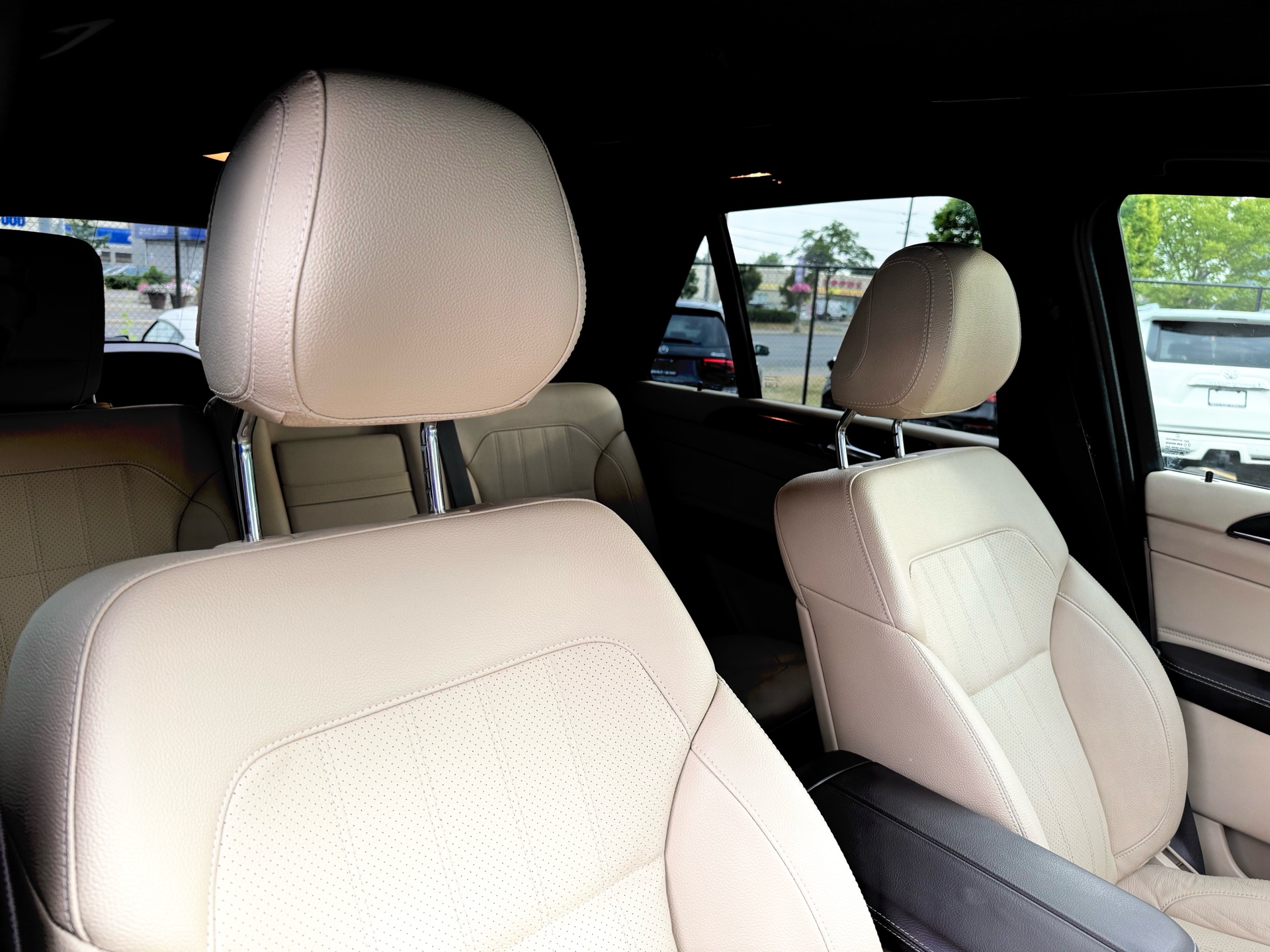 /alphaautosales/2016-Mercedes-Benz-GLE-class-9199006611294078.jpg