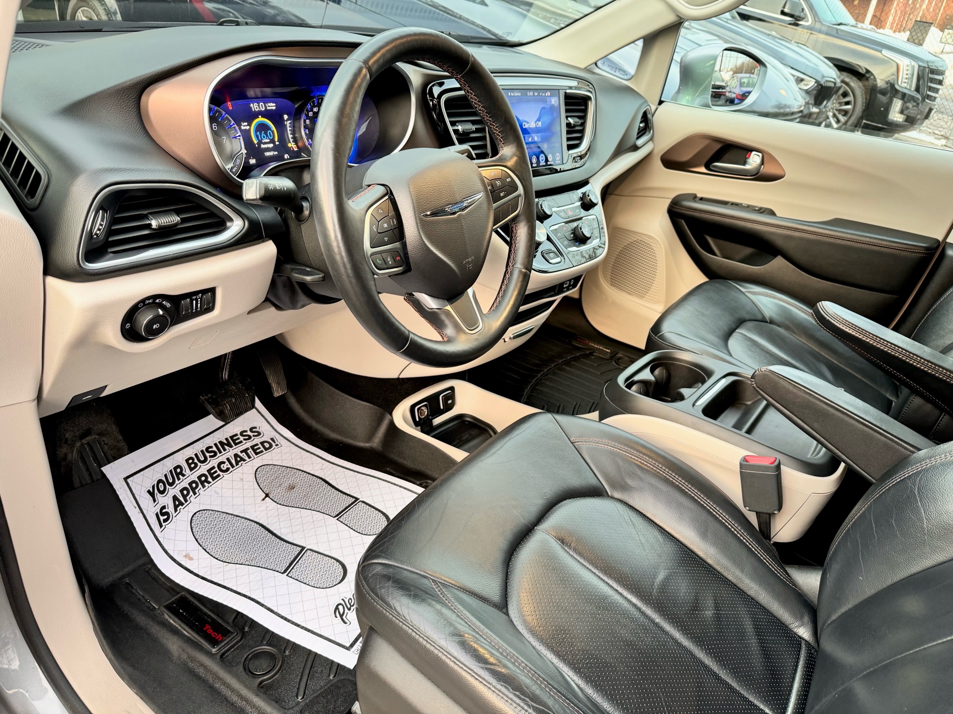 /alphaautosales/2017-Chrysler-Pacifica-7981800693516508.jpg