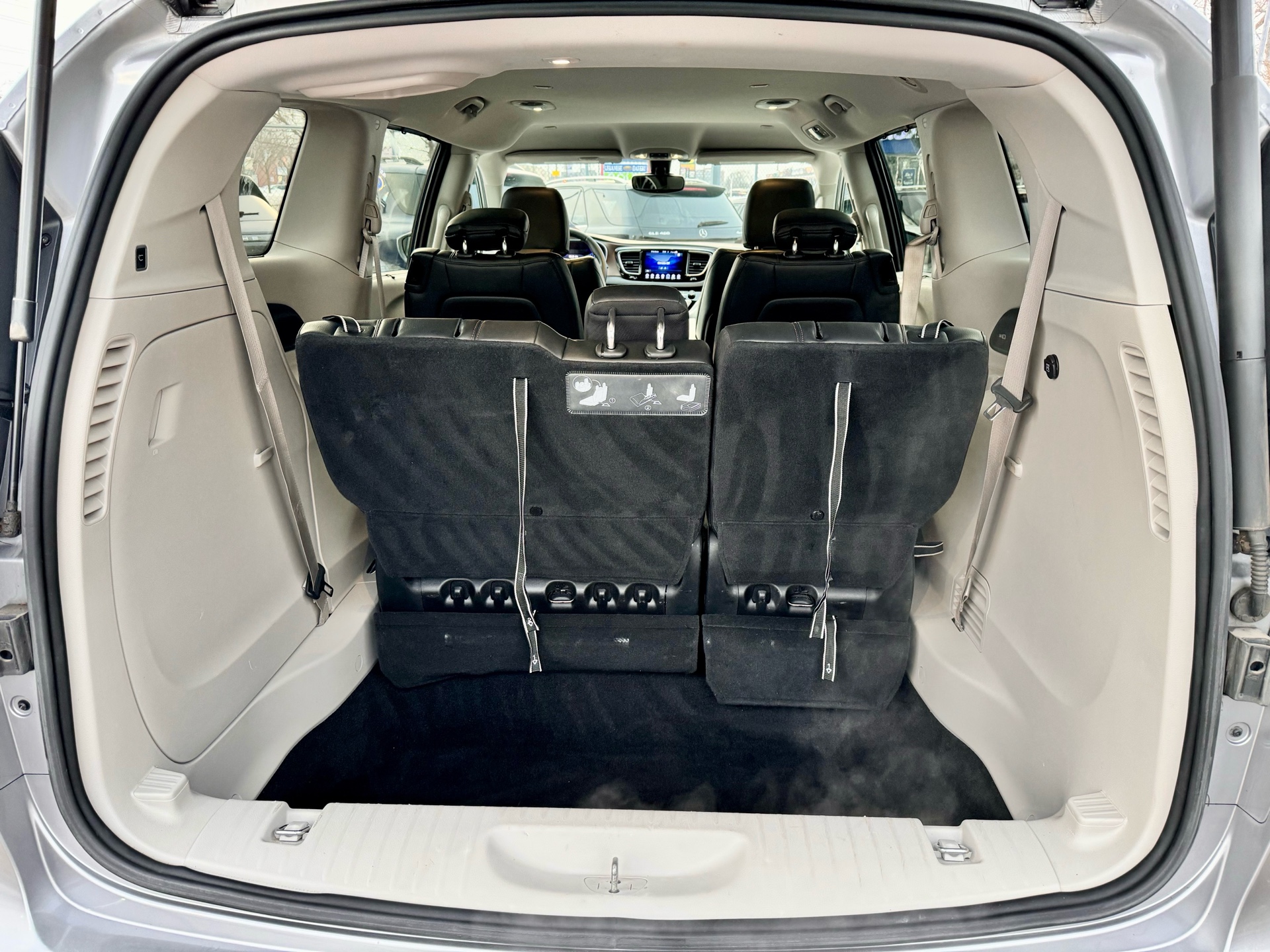 /alphaautosales/2017-Chrysler-Pacifica-914824127694353.jpg