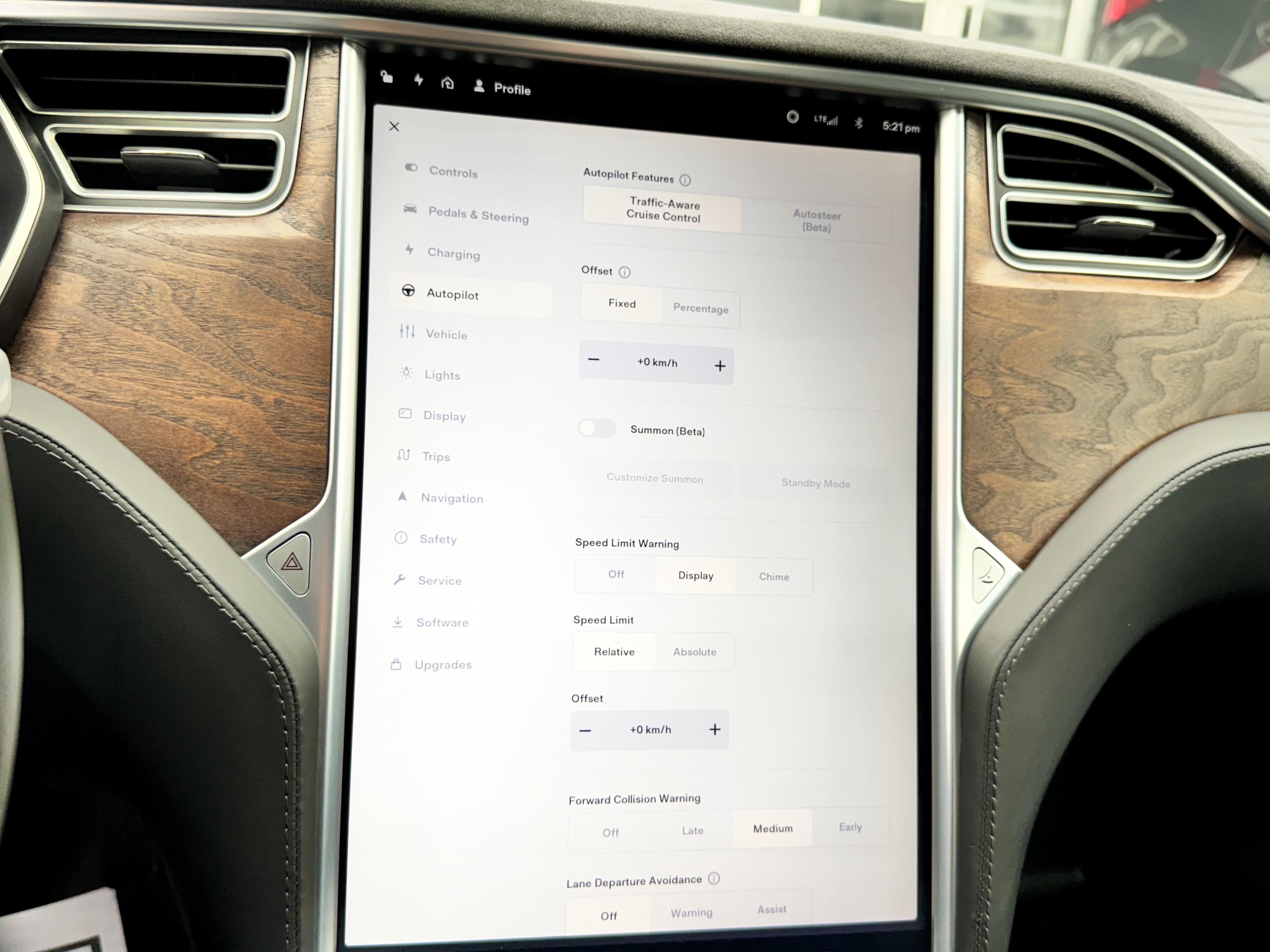/alphaautosales/2017-Tesla-ModelS-4543251132542543.jpg