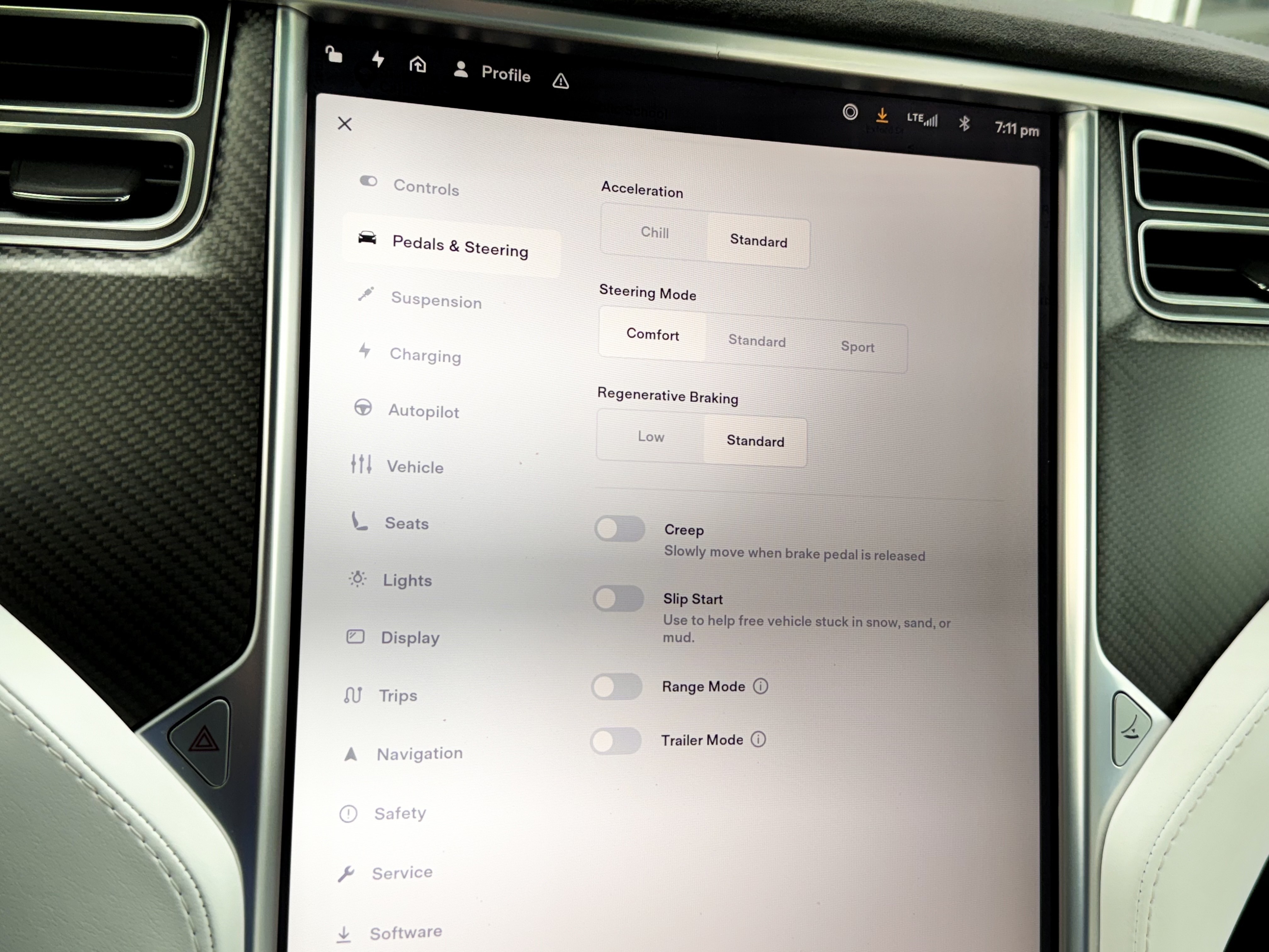 /alphaautosales/2017-Tesla-ModelX-01347507229108369.jpg