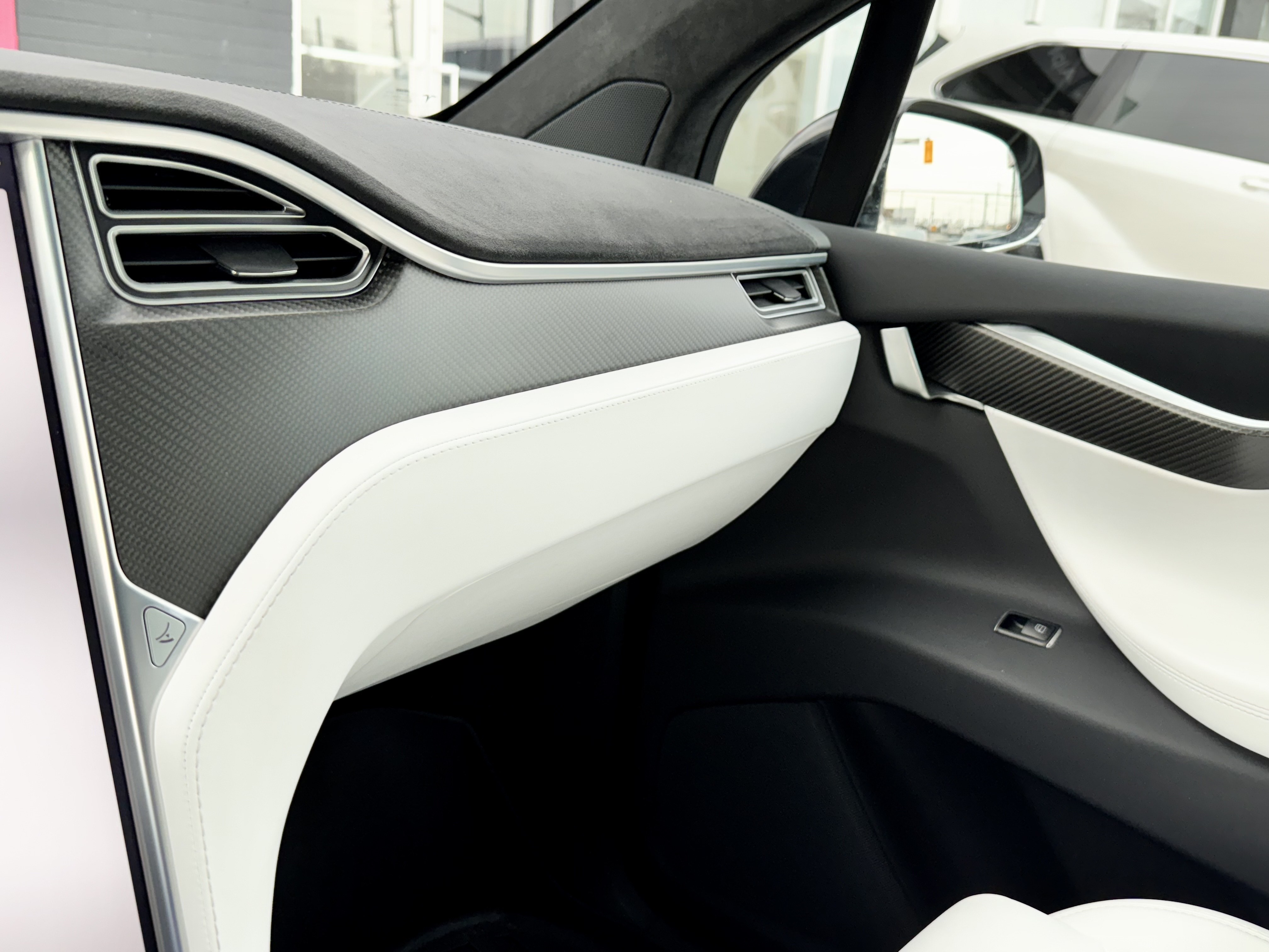 /alphaautosales/2017-Tesla-ModelX-2506667342016673.jpg