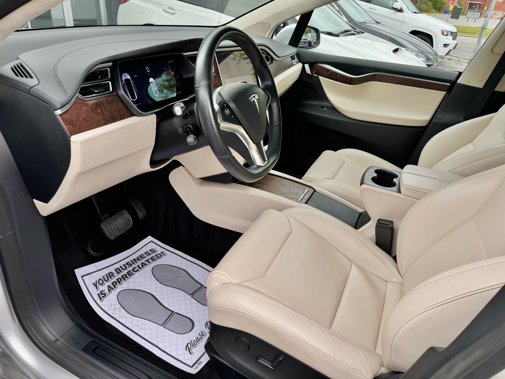 /alphaautosales/2017-Tesla-ModelX-6455495850195261.jpg